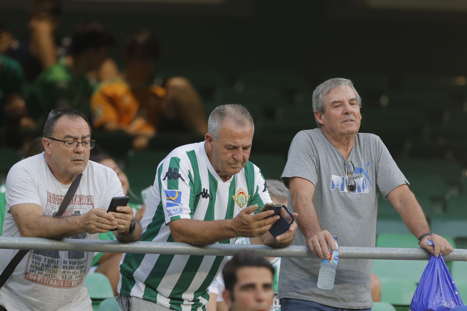 Búscate en las fotos del Betis-Atlético de Madrid