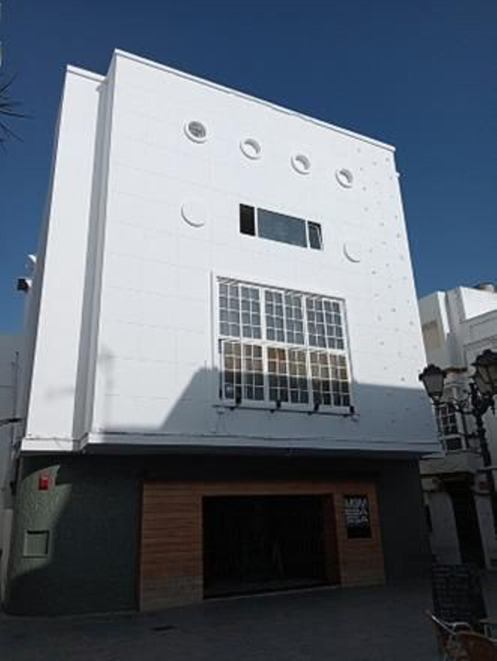 Antiguo cine de la Plaza San Hiscio.