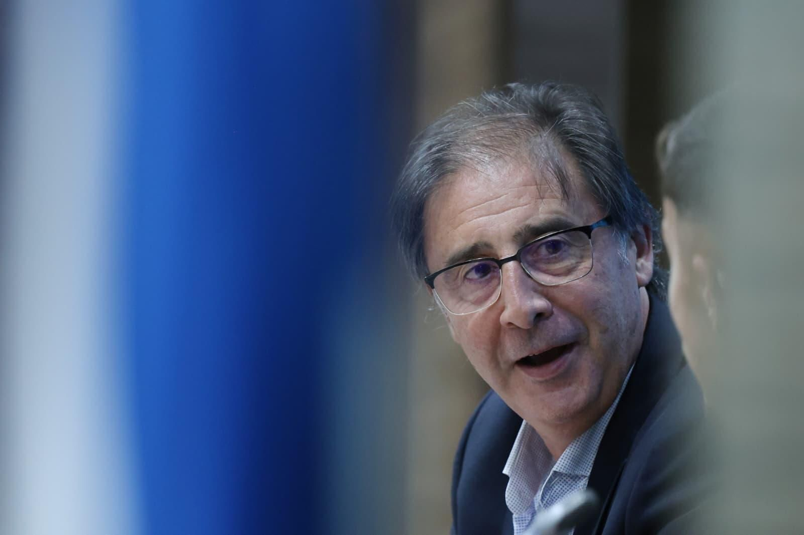 Loren Juarros, en La Rosaleda junto a Larrubia