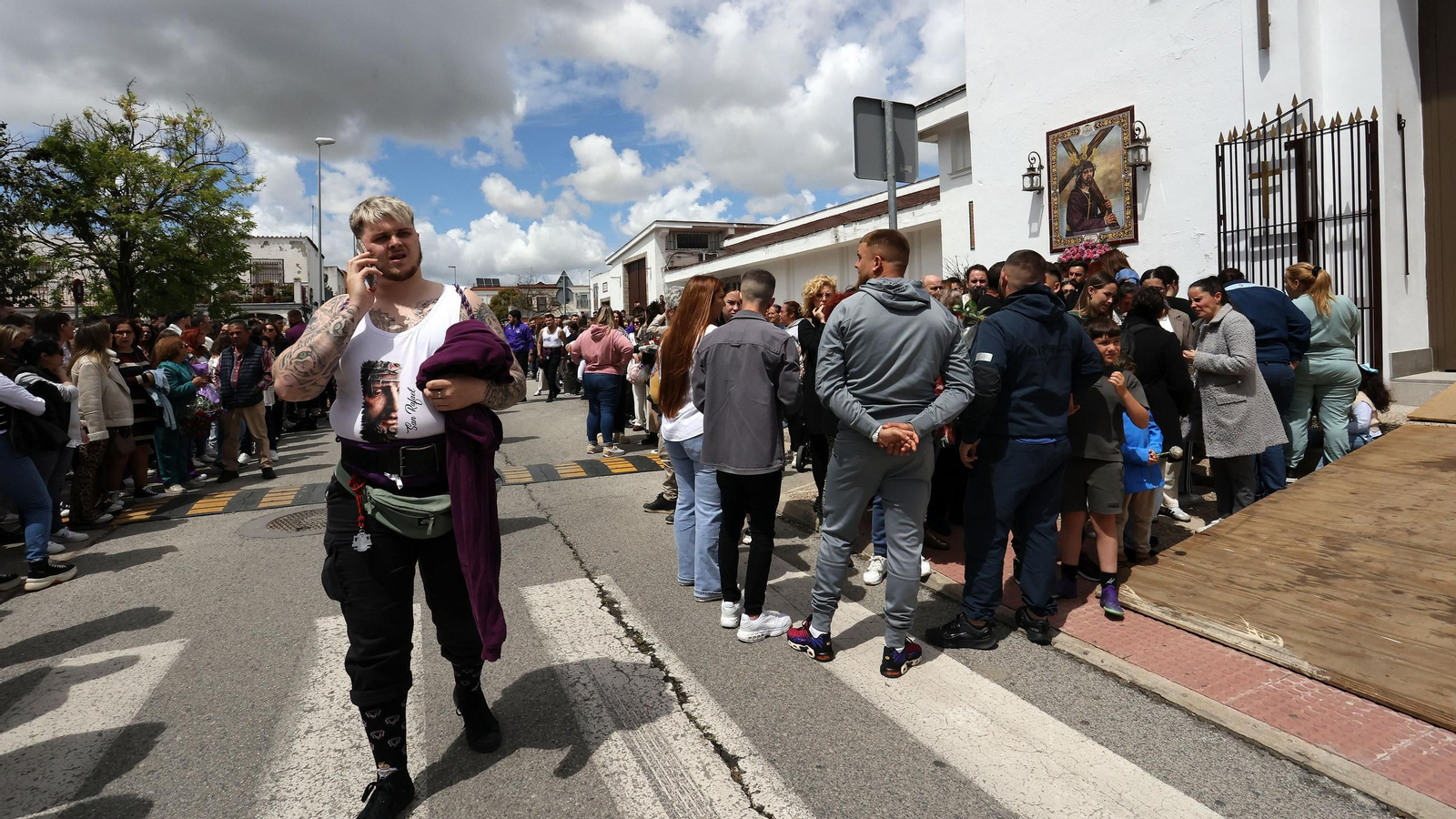 Imágenes de la Hermandad de Salud de San Rafael en el Martes Santo de Jerez 2025