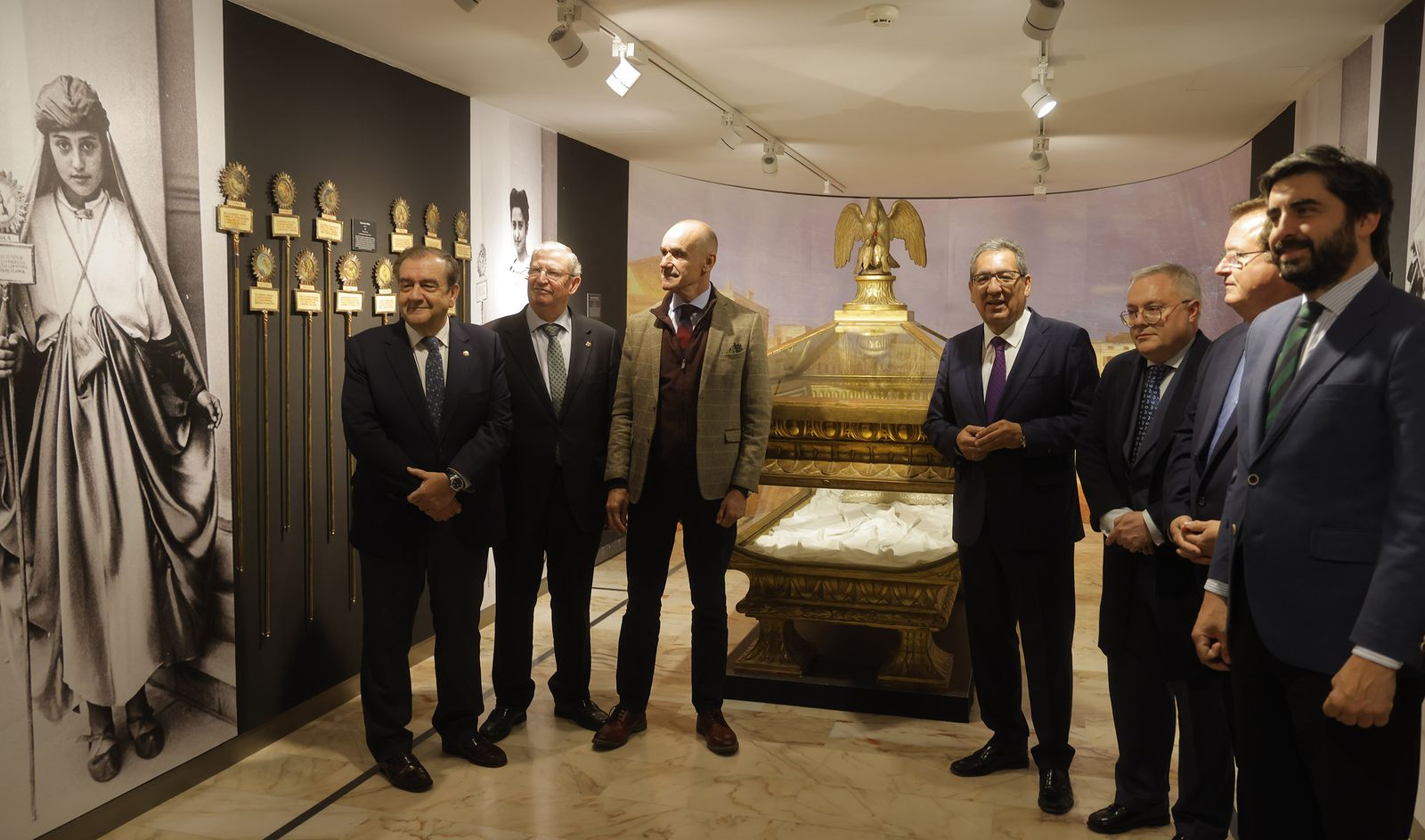 'Sanctus', la exposición del Santo Entierro de Sevilla, en imágenes