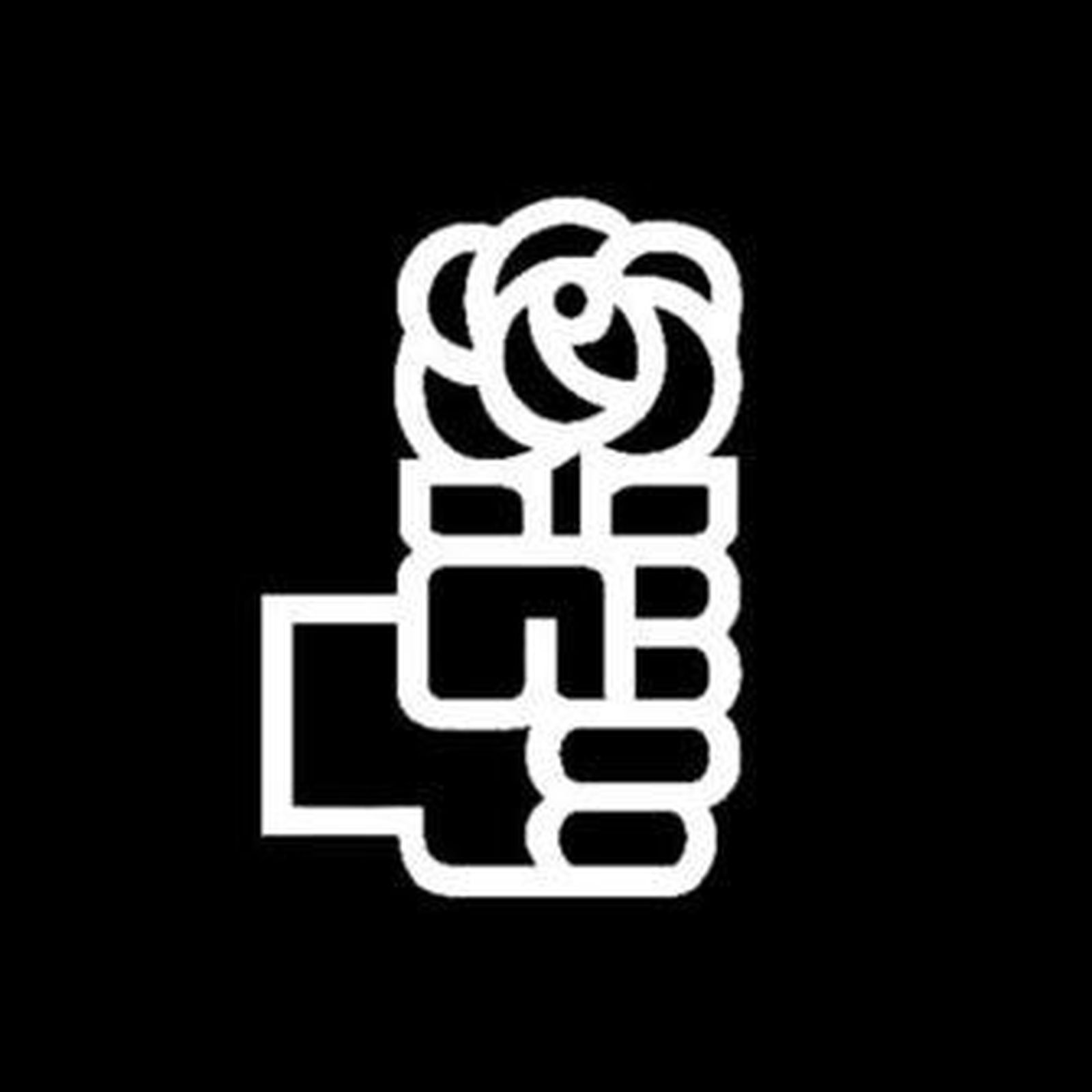 Ambrosio, ayer, con los vecinos de El Higuerón.