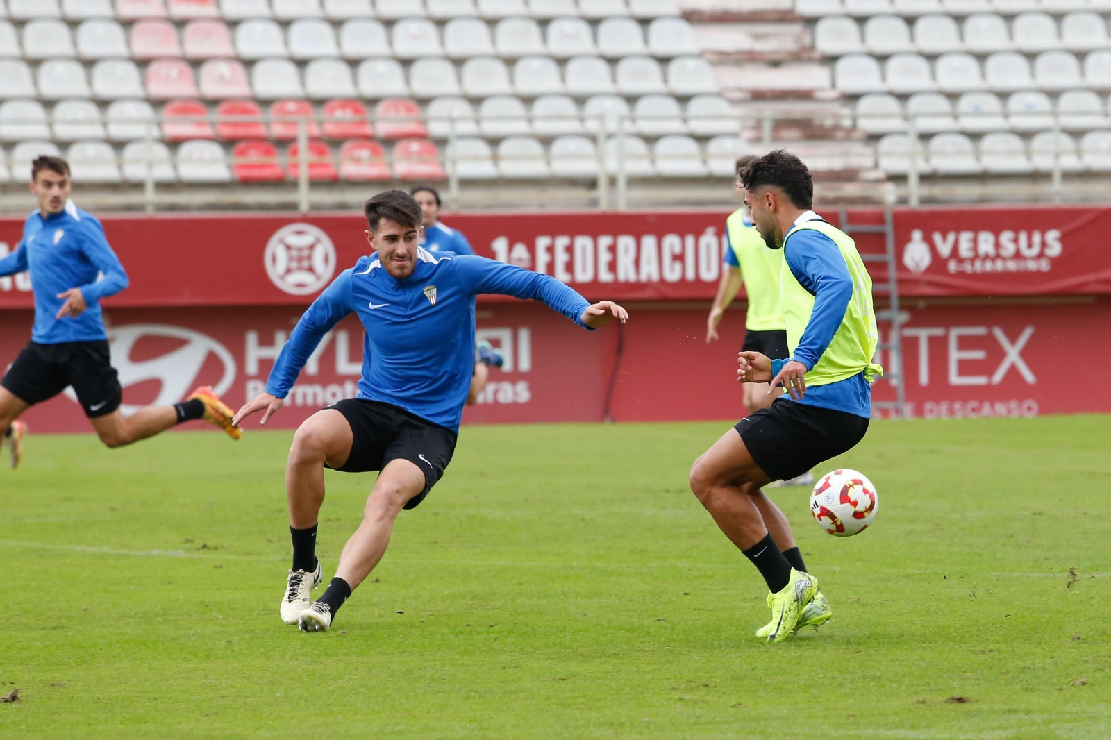 El entrenamiento del Algeciras CF antes de la visita al Recreativo de Huelva