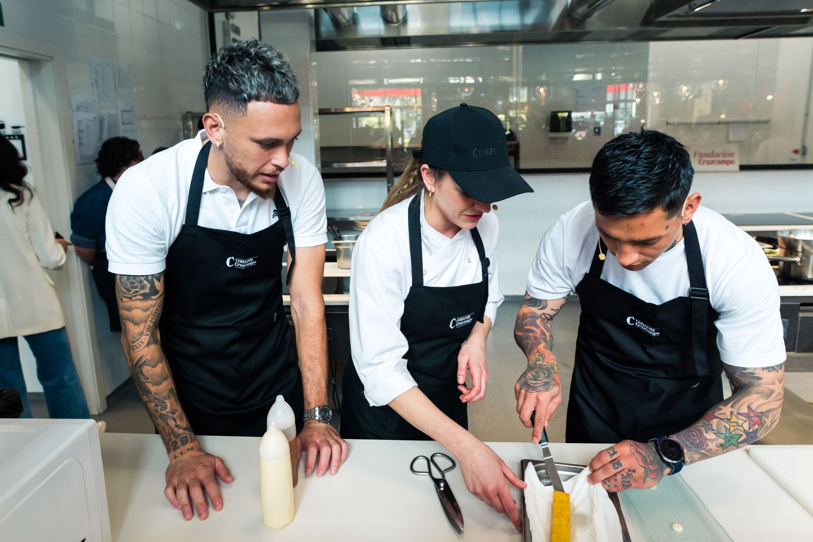 Las fotos de jugadores del Betis y del Sevilla en la Cruzcampo