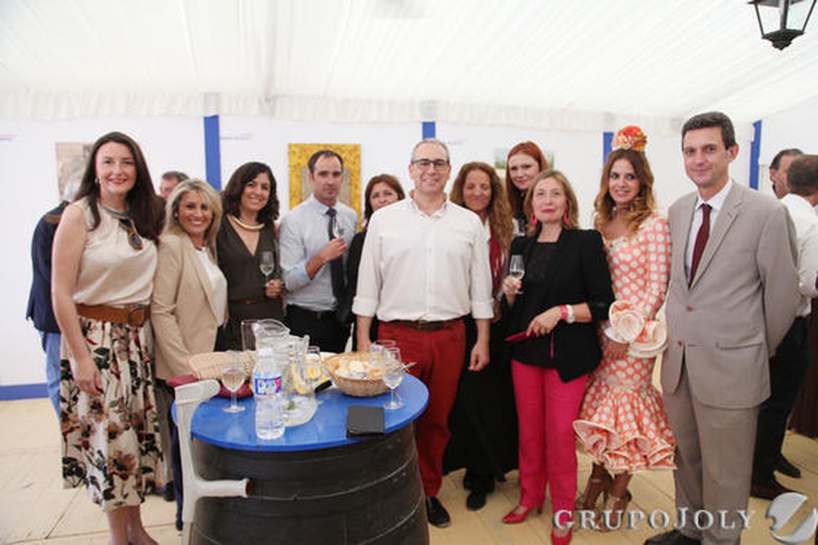 Virginia Domínguez, Auxi González, Rocío Benítez, Ángel Román, Yolanda López, Alfonso Rodríguez, Ana Espinel, Maravillas Moreno y BelénCabello, de Alfonso Catering. 

Foto: Vanesa Lobo