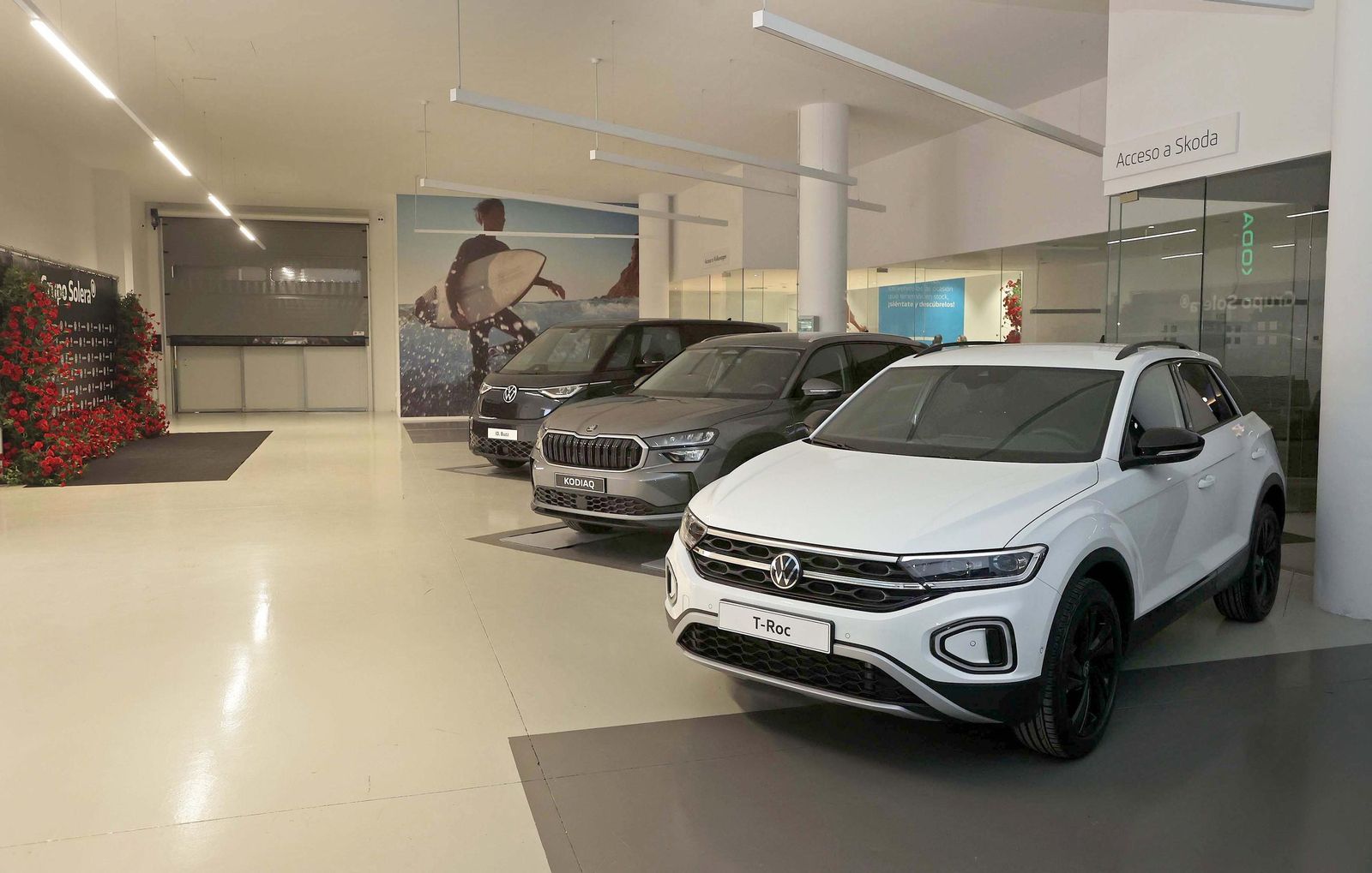 Fotos de la inauguración del nuevo concesionario del Grupo Solera en Los Barrios