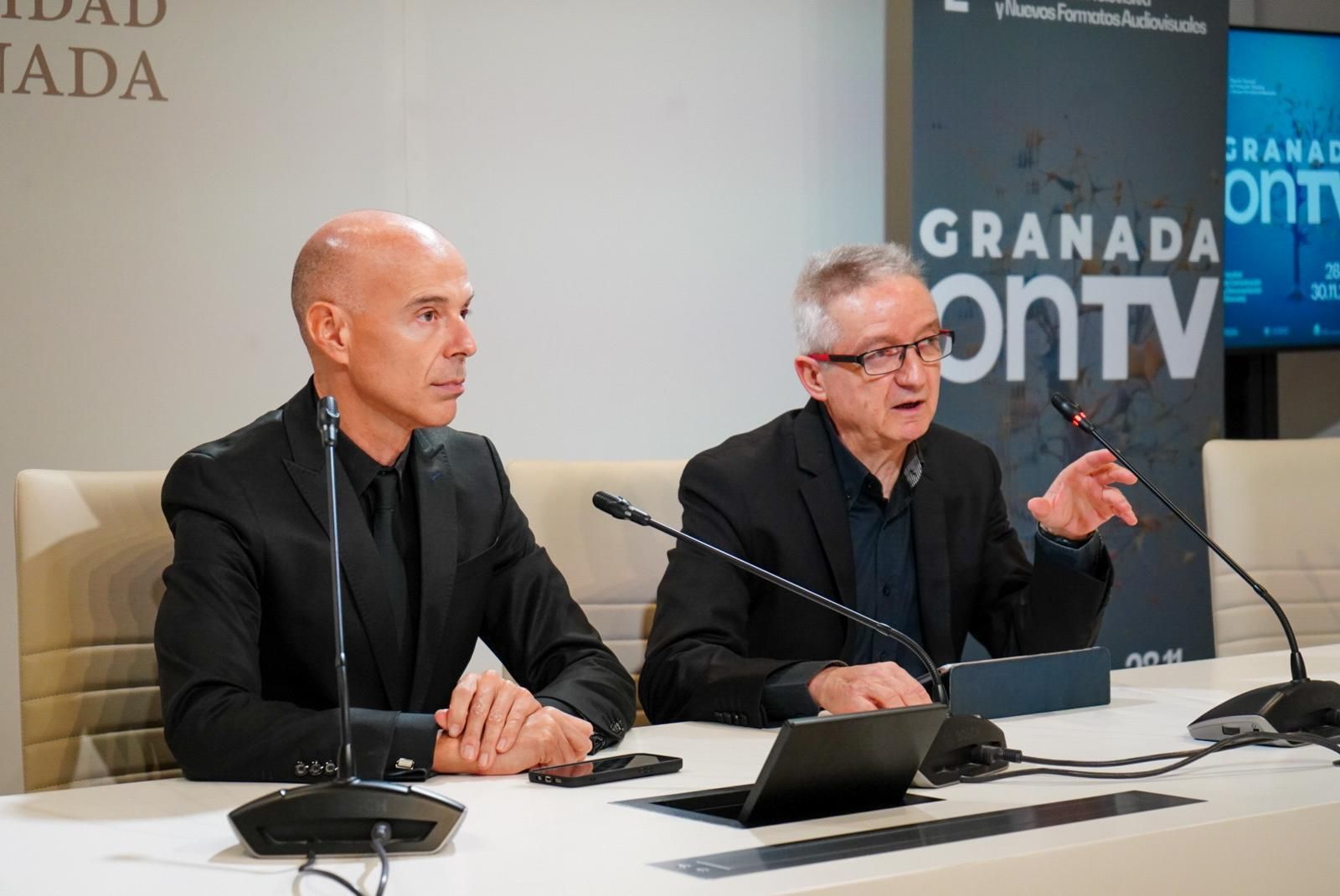 Peis y Quintero durante la presentación de la muestra.