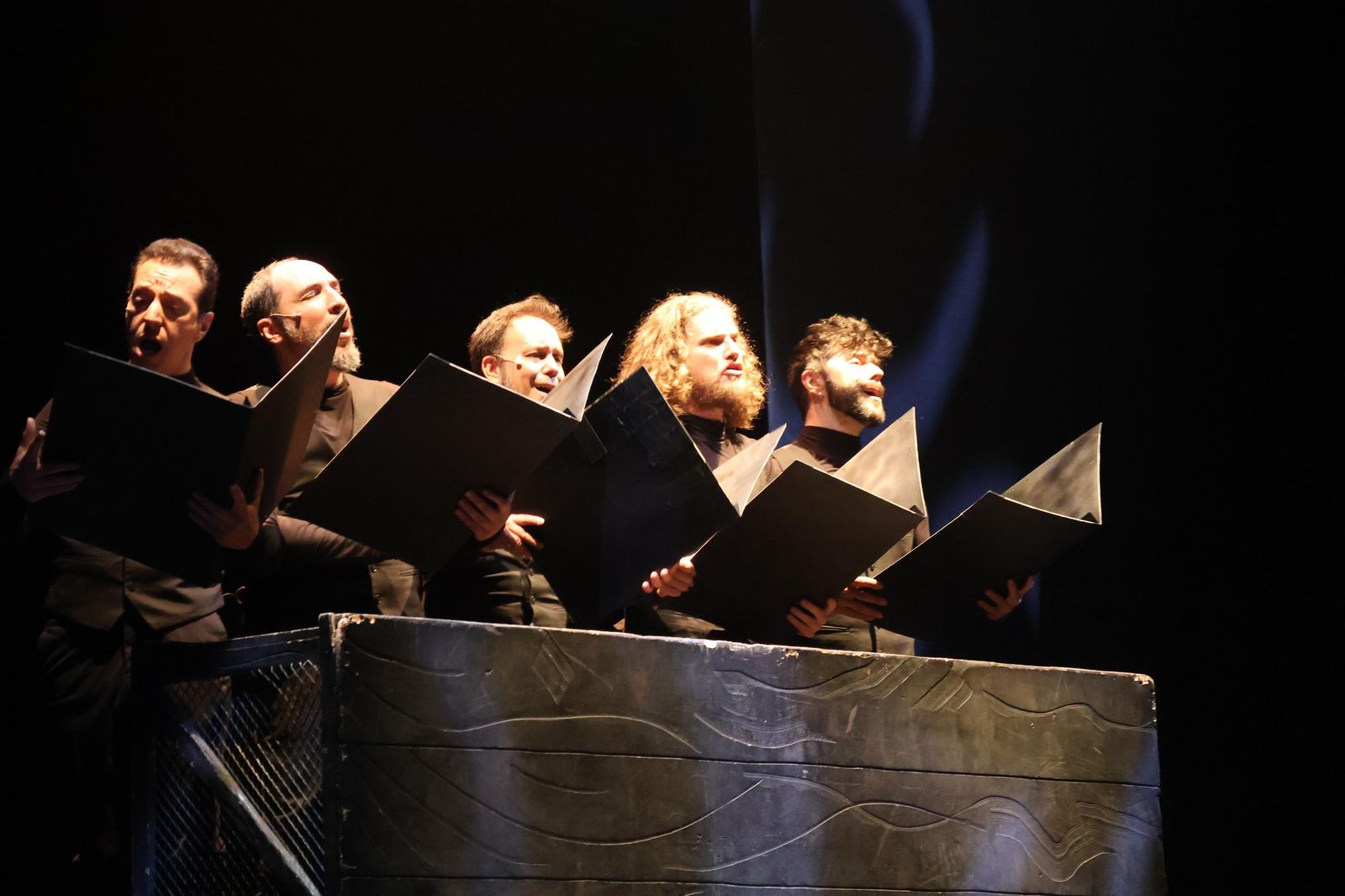 Ron Lalá representando ‘4x4’ en el Teatro Auditorio.