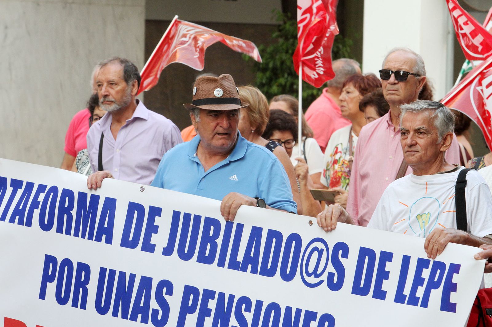 Protesta de pensionistas en Huelva.