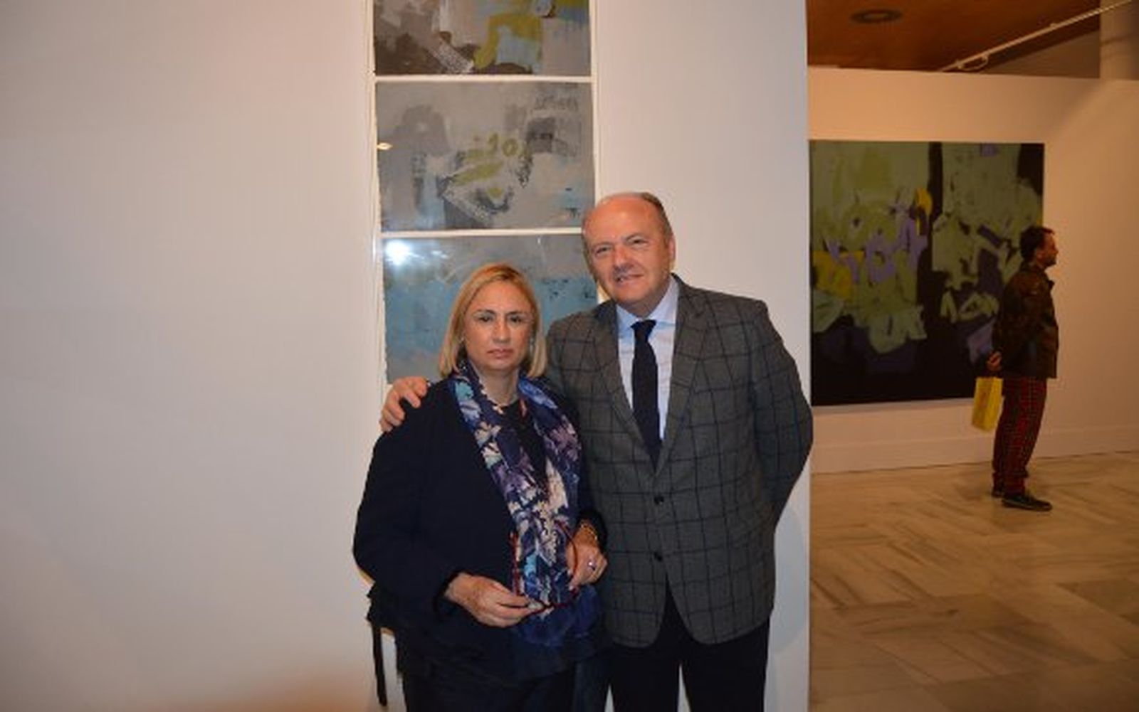 María Tirado y Ángel Aguado, visitando la muestra.

Foto: Ignacio Casas de Ciria