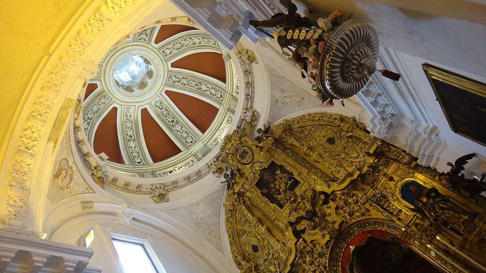 Interior de la Iglesia de San Mateo.