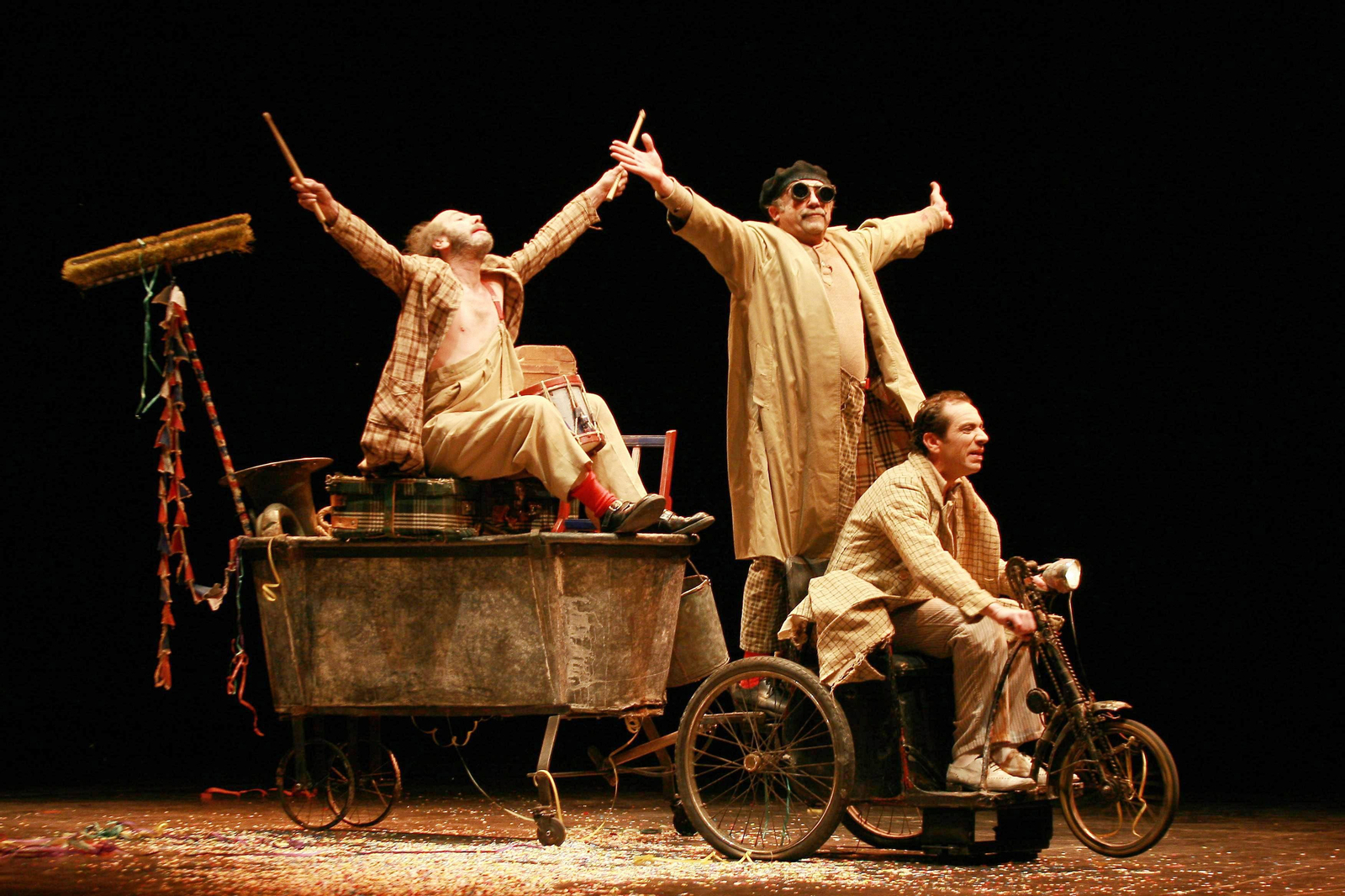 Una representación de ‘Los que ríen los últimos’ (2006), de La Zaranda.