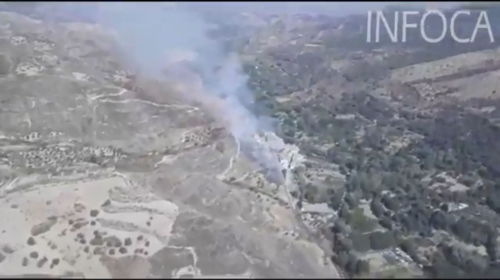 Captura del vídeo publicado por el Infoca de la zona afectada en Dúdar.