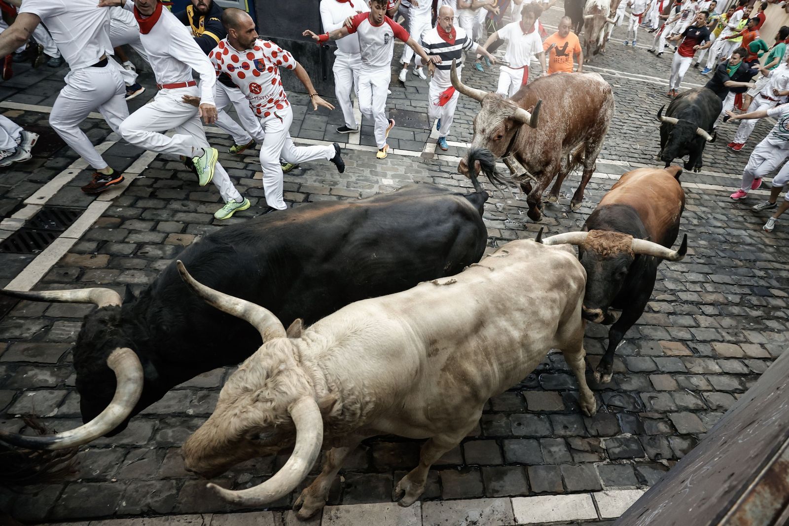 Cuarto encierro de los sanfermines con toros de Fuente Ymbro