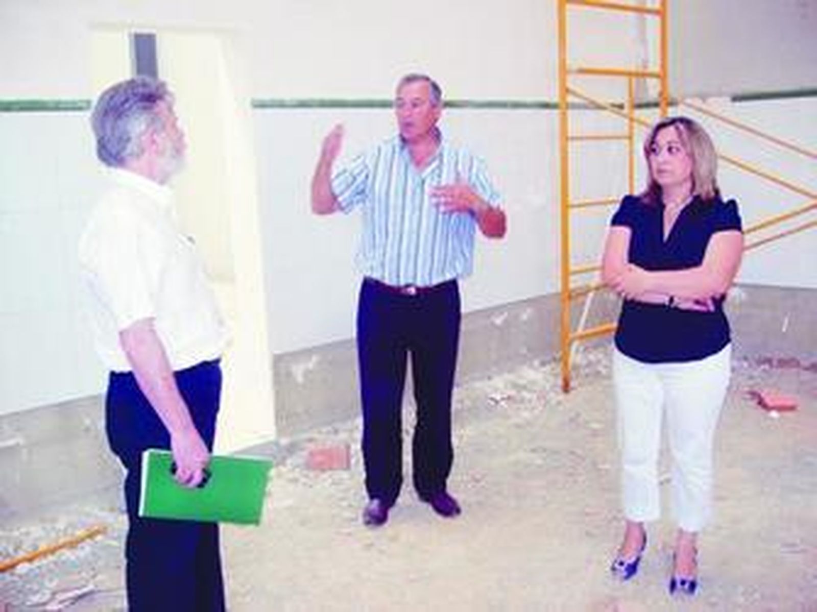 El delegado Juan Deus visita la empresa Juan José Molina González.