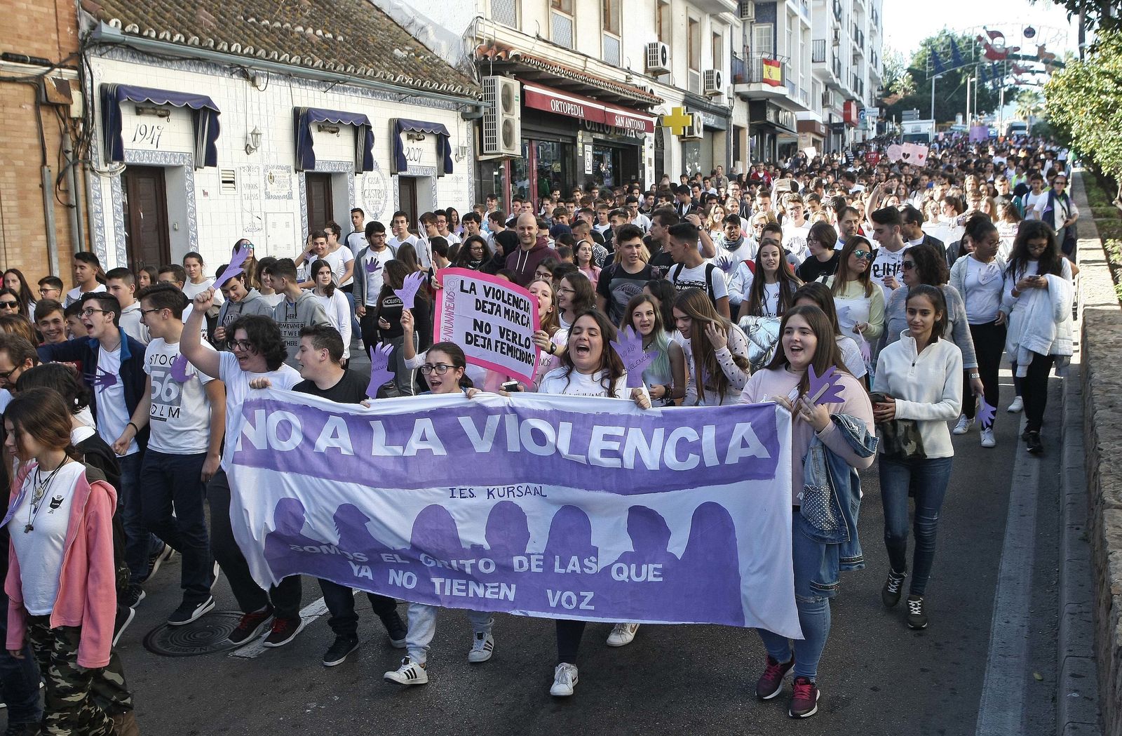 Manifestación contra la violencia de género en Algeciras