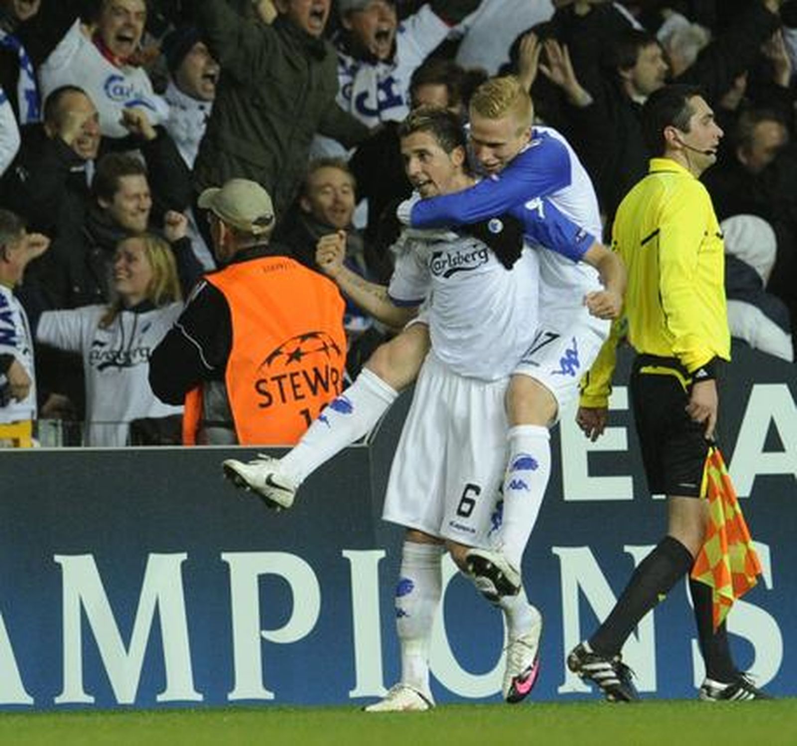 El Barcelona no pasa del empate 1-1 en Copenhague. / AFP