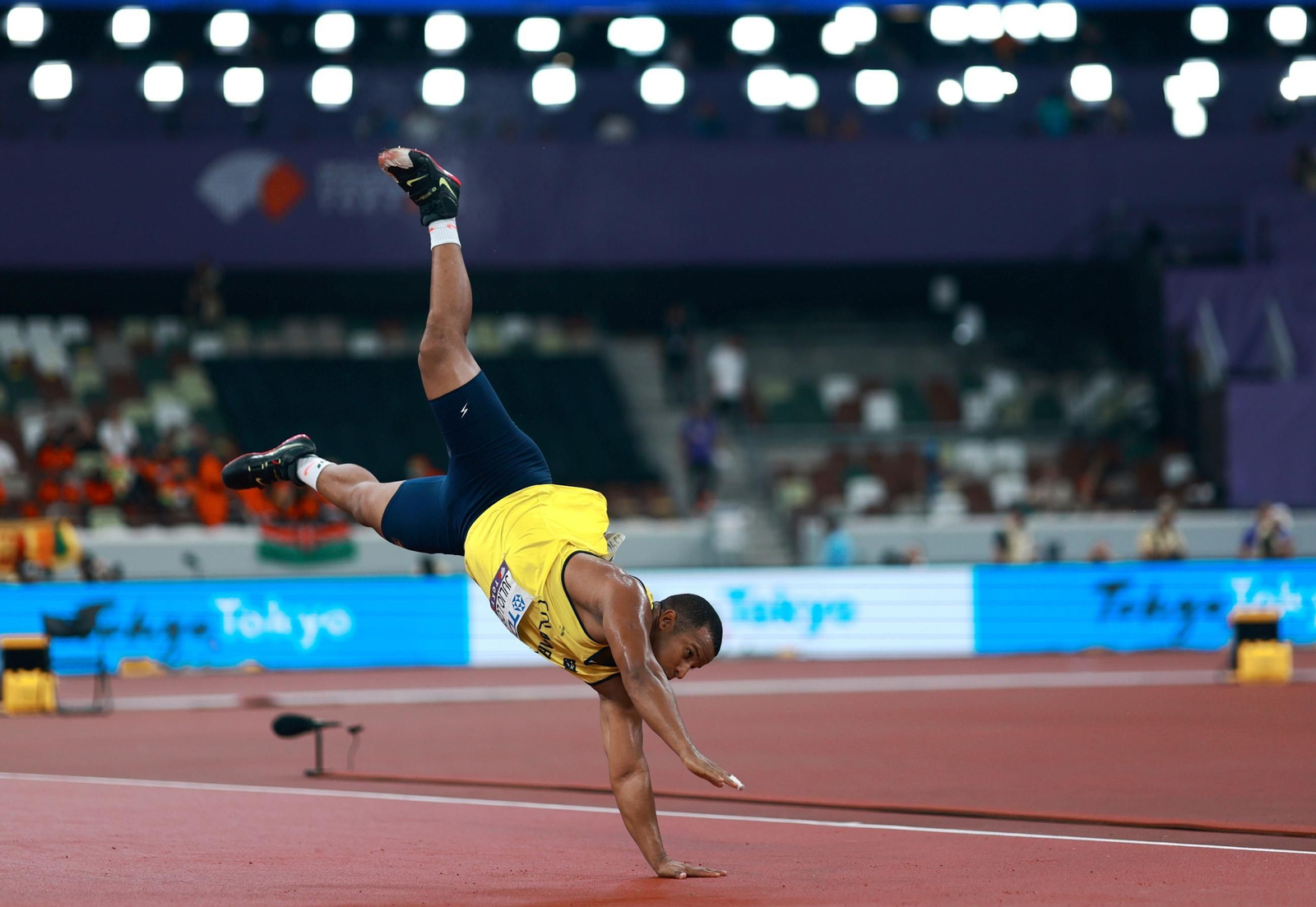 Las fotos de la lesión de Jordan Díaz y del resto de la jornada del Mundial de atletismo
