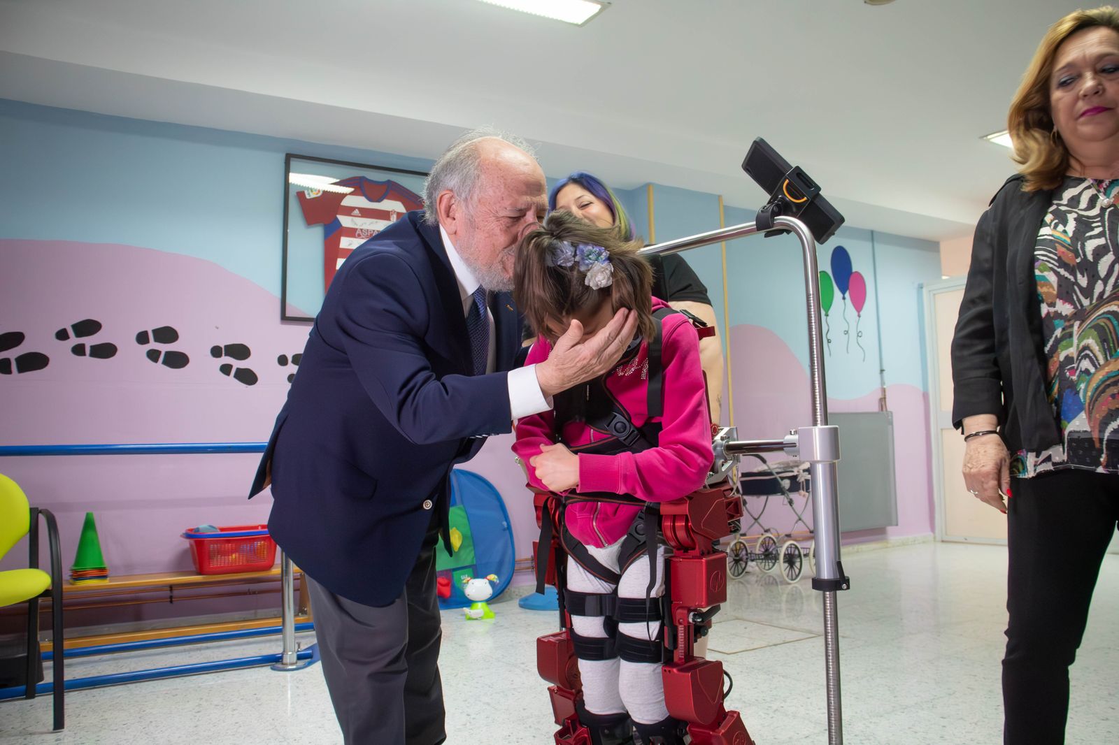 El innovador exoesqueleto para personas con parálisis cerebral, en imágenes