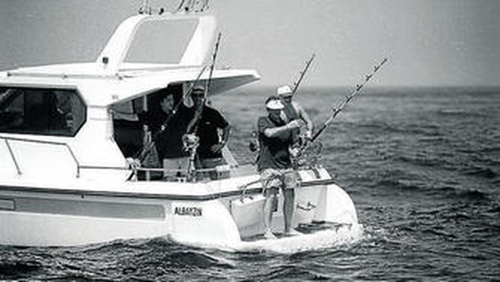 Barco de pesca recreativa.