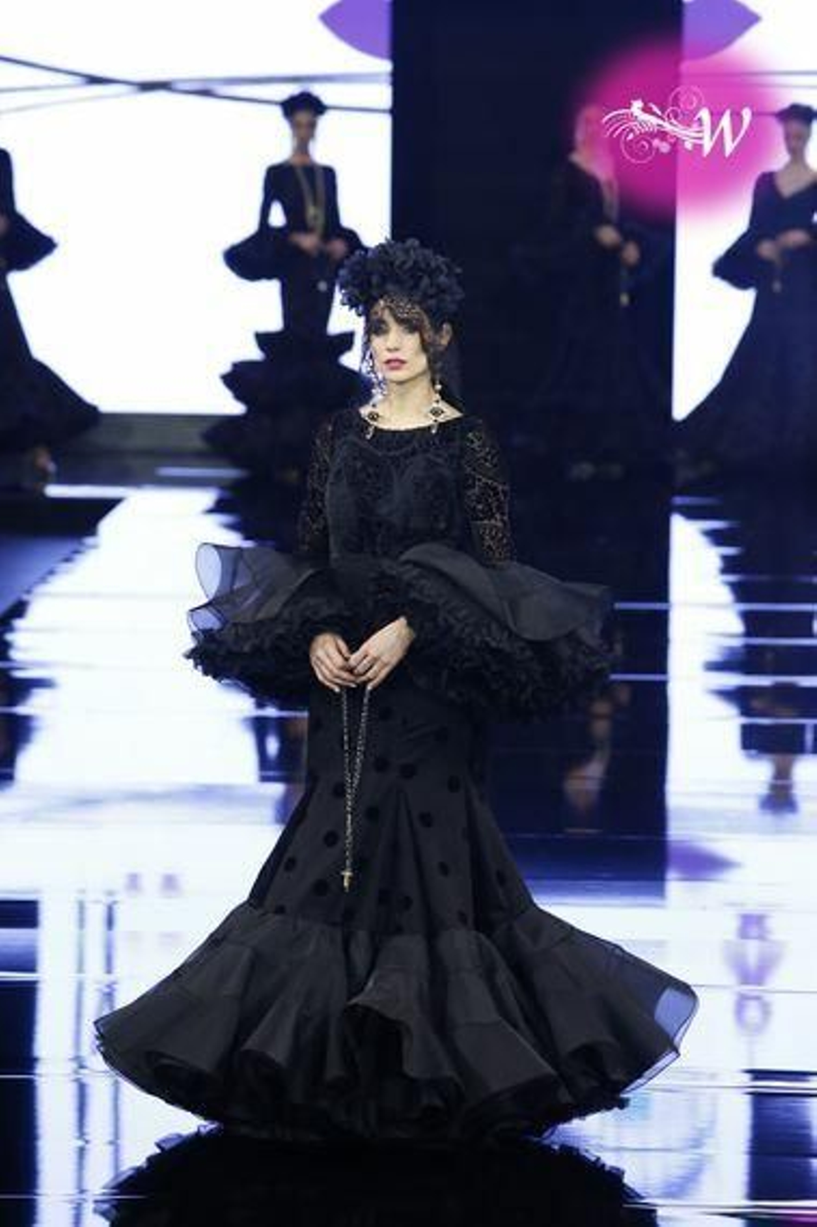 Yolanda Rivas & MM Garrido Complementos presentan 'Lágrimas negras' en SIMOF 2020