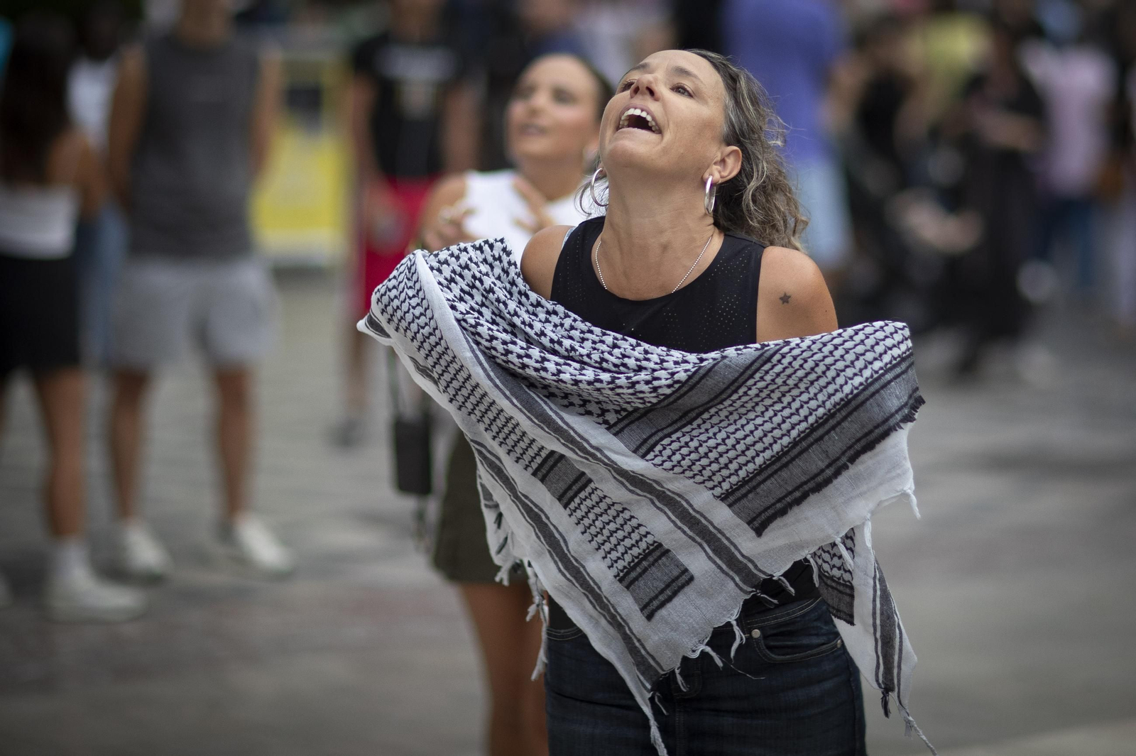 Fotos: 4.000 personas recorren el centro de Granada en una marcha contra la violencia en Gaza