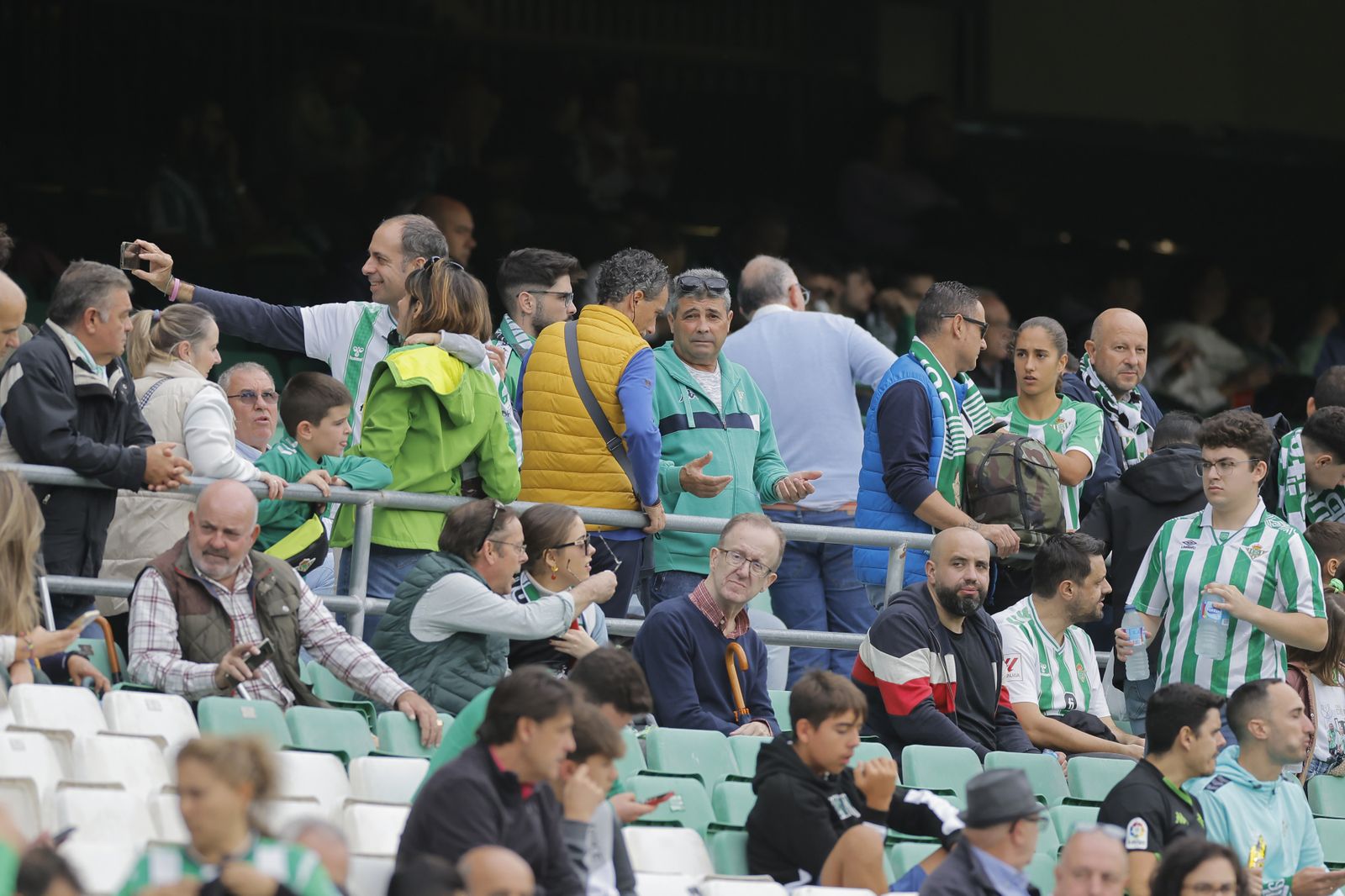Búscate en las fotos del Betis-Mallorca