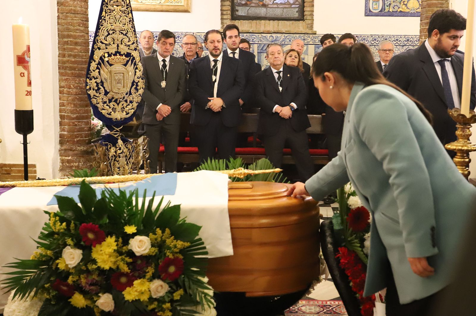 Imágenes del funeral de Bienvenido González, hermano mayor de la Cinta