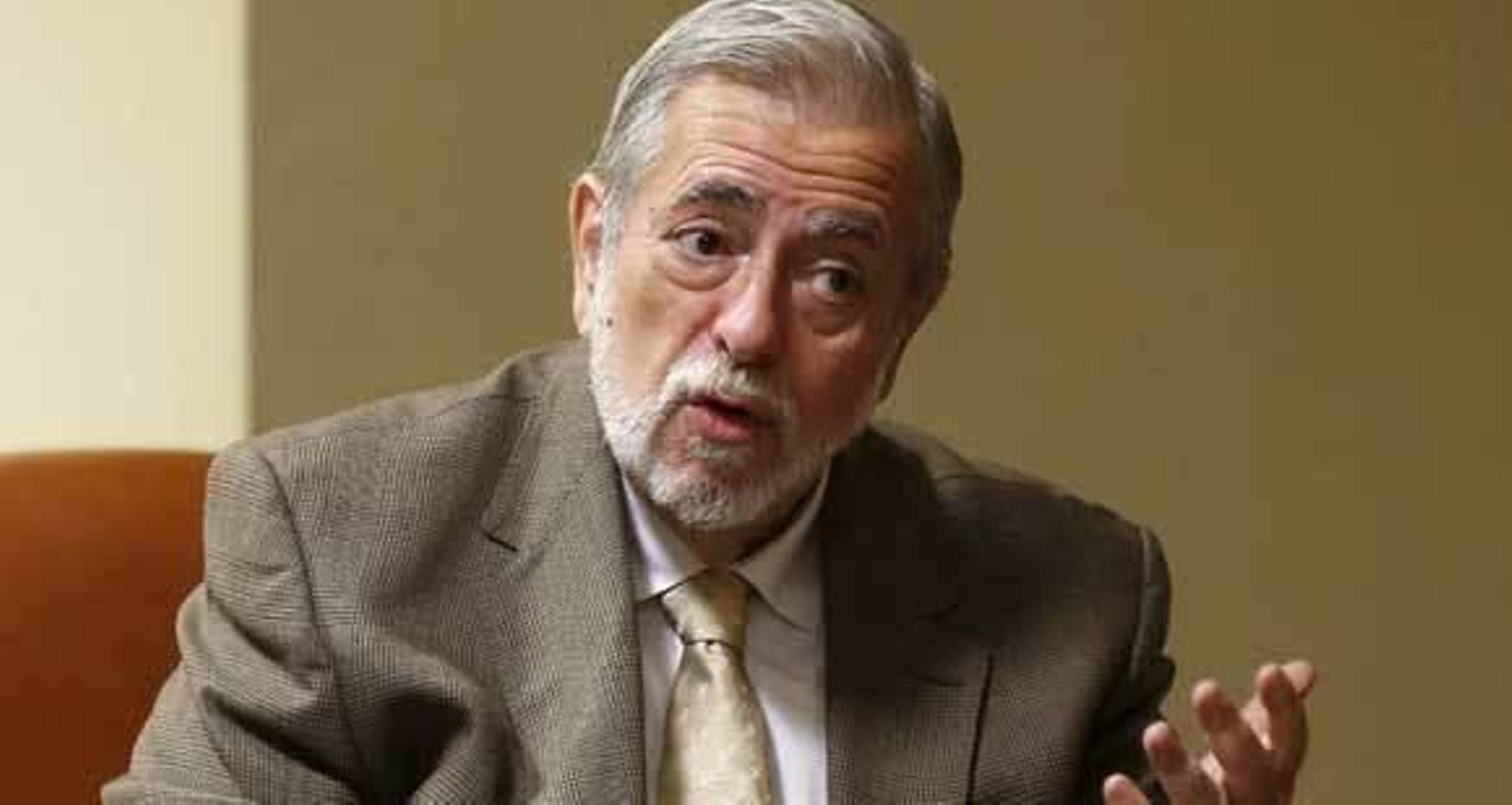 La devolución del 25% de la paga extra a los funcionarios se hará en metálico