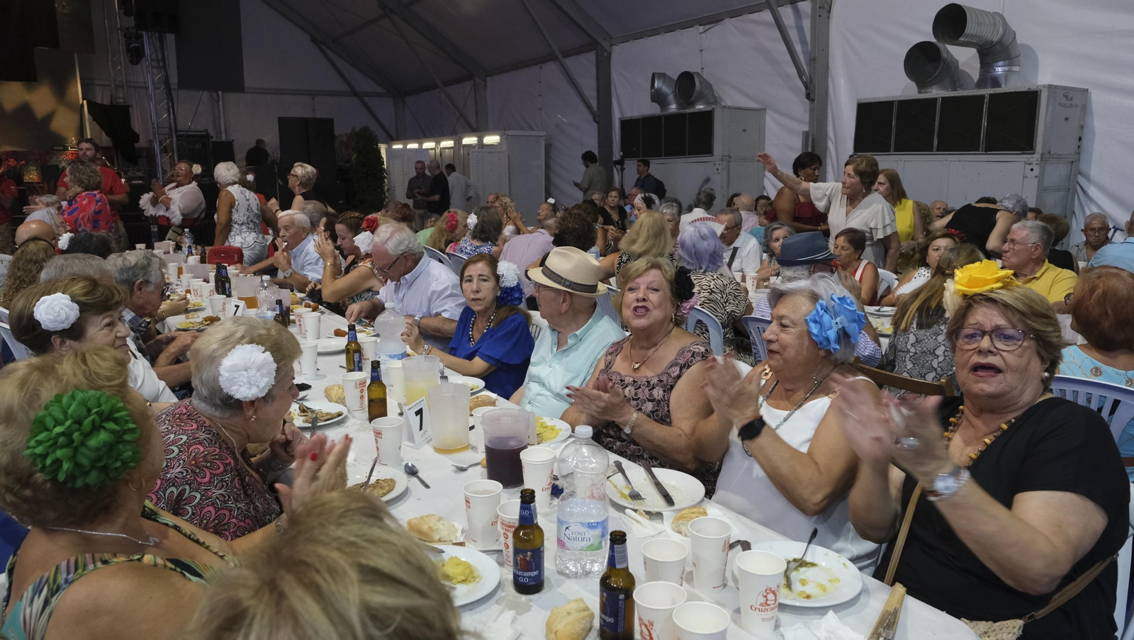 El homenaje a los mayores en la Feria de Almería 2025, en imágenes
