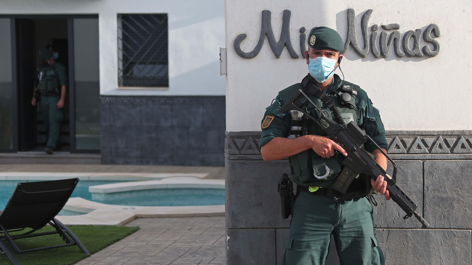 Registro de la Guardia Civil en el Zabal