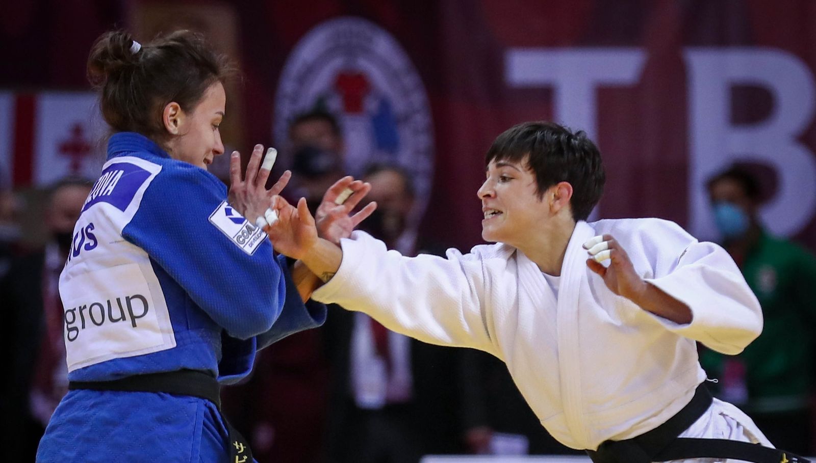 Julia Figueroa mide a la rusa Sabina Giliazova en su primer combate en el Grand Slam de Tbilisi.