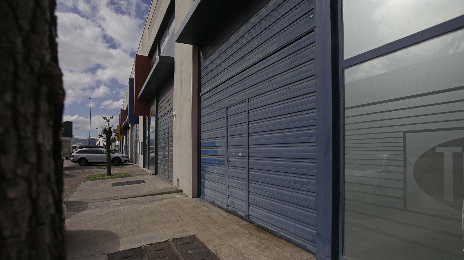 Crisis en Palmones y polígonos comerciales