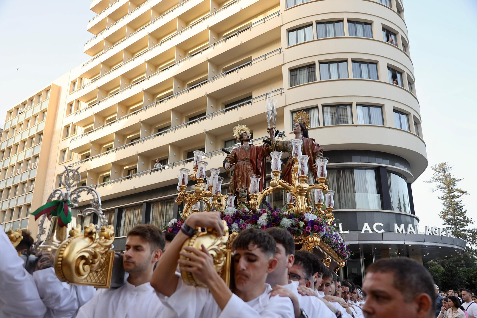 La procesión de los Santos Patronos de Málaga, en fotos