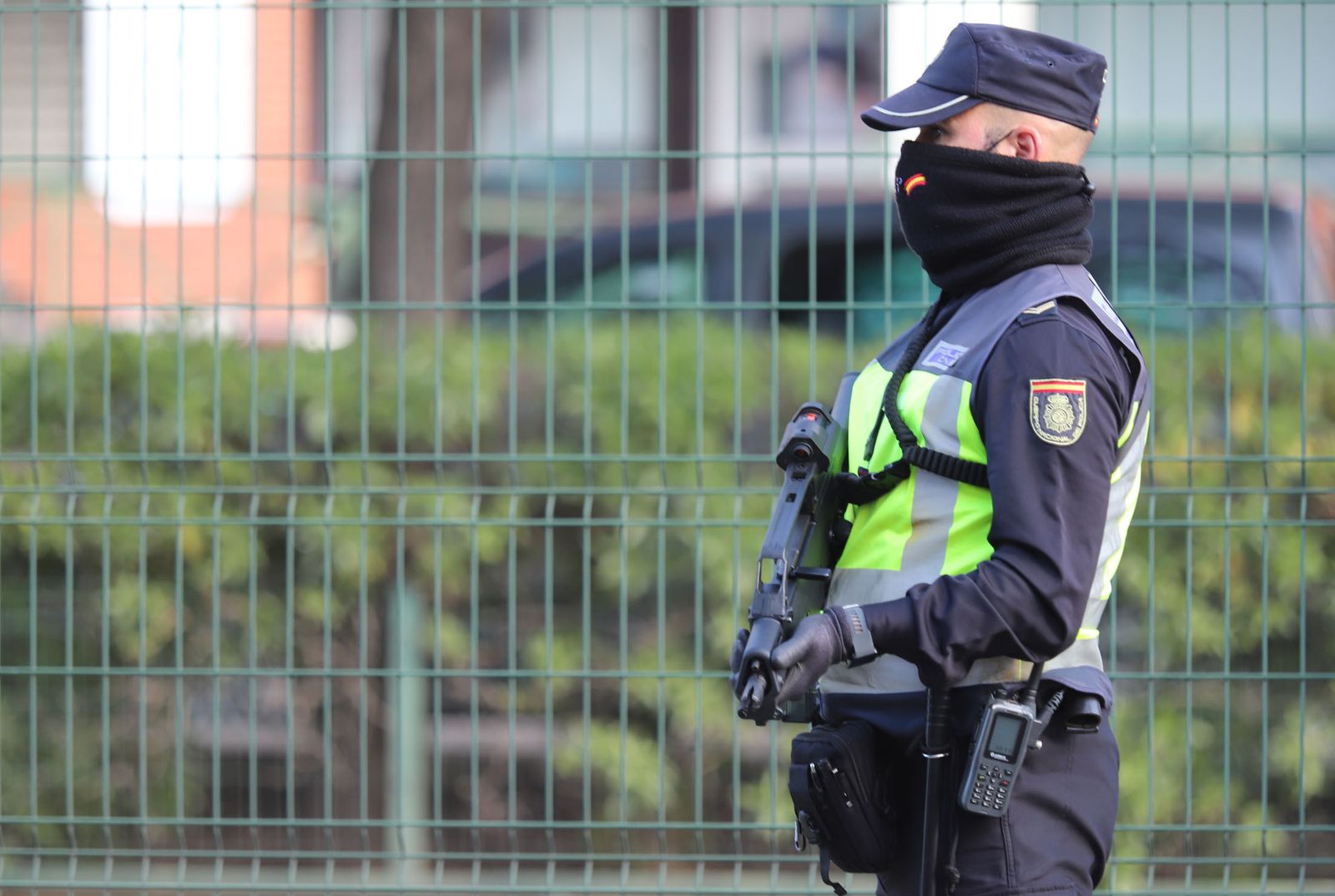 Un agente de la Policía Nacional, en un control.