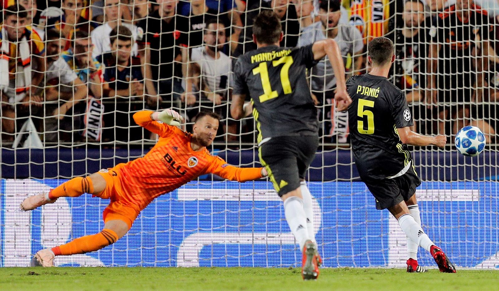 El Valencia-Juventus, en imágenes