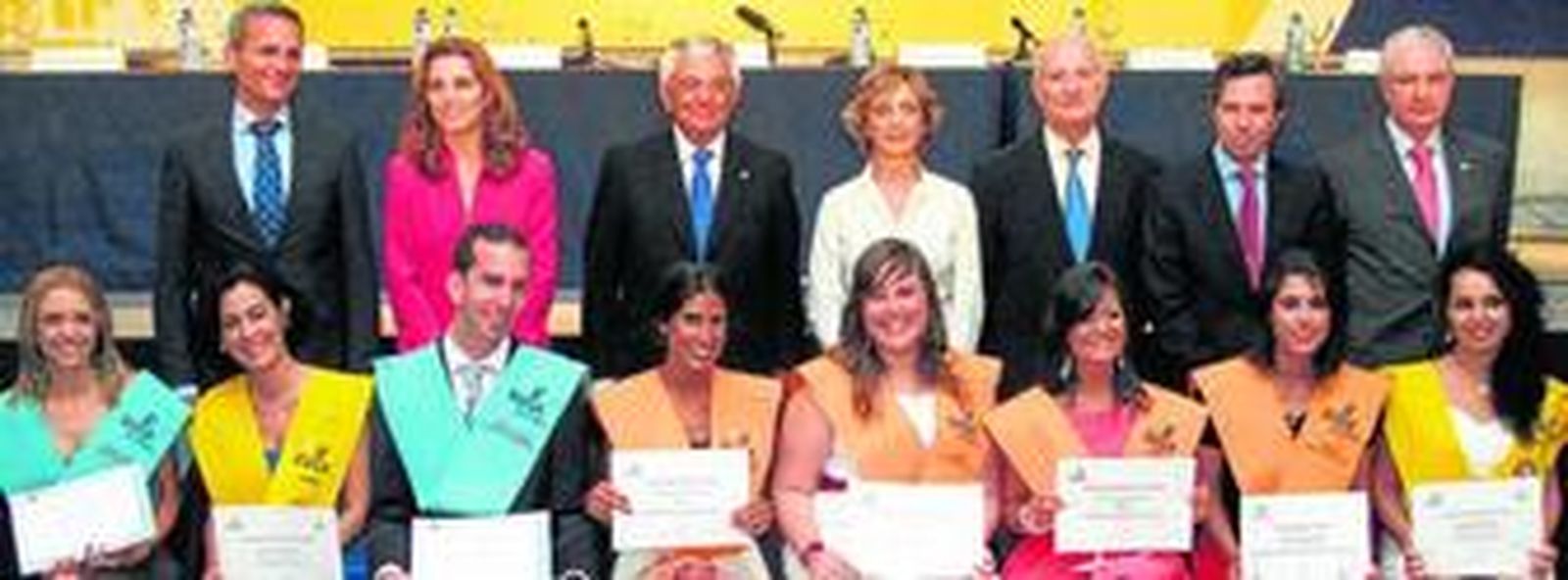 Renata Cerdán, Beatriz Gómez, María Crespo, Alfonso Fernández, Marina Claver, Beatriz Barrueco y Claudia Pedraza, del Máster en Organización de Congresos y Eventos de EUSA.