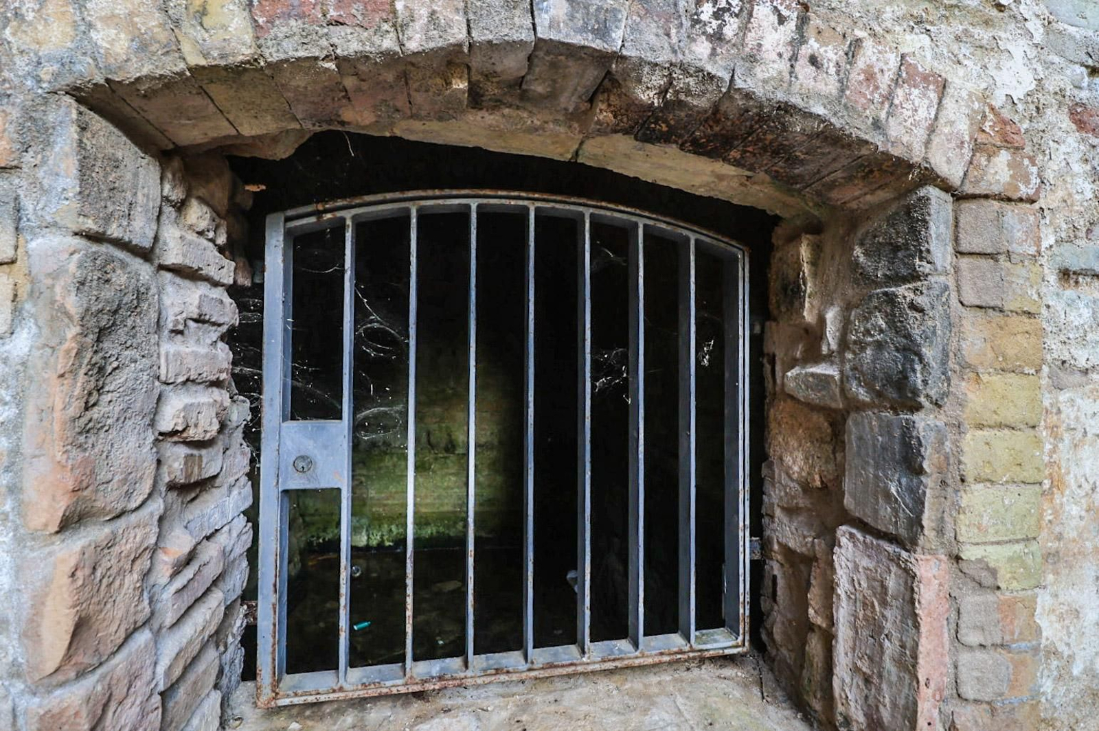 Imágenes de la presentación del libro 'Cuentos desde la Fuente Vieja', de Juan Manuel Siesdedos, Juan Villa y Bernardo Romero