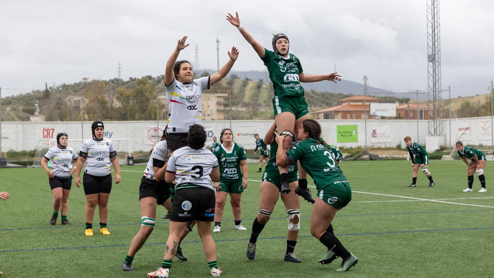 La alegría por el título de campeonas de Jaén Rugby femenino, en imágenes
