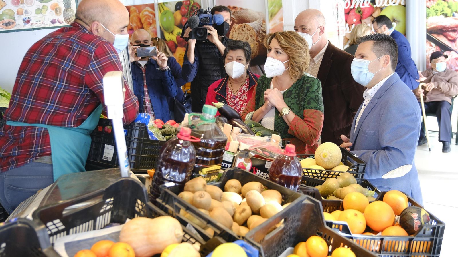 Susana Díaz en su visita a Peñarroya-Pueblonuevo.