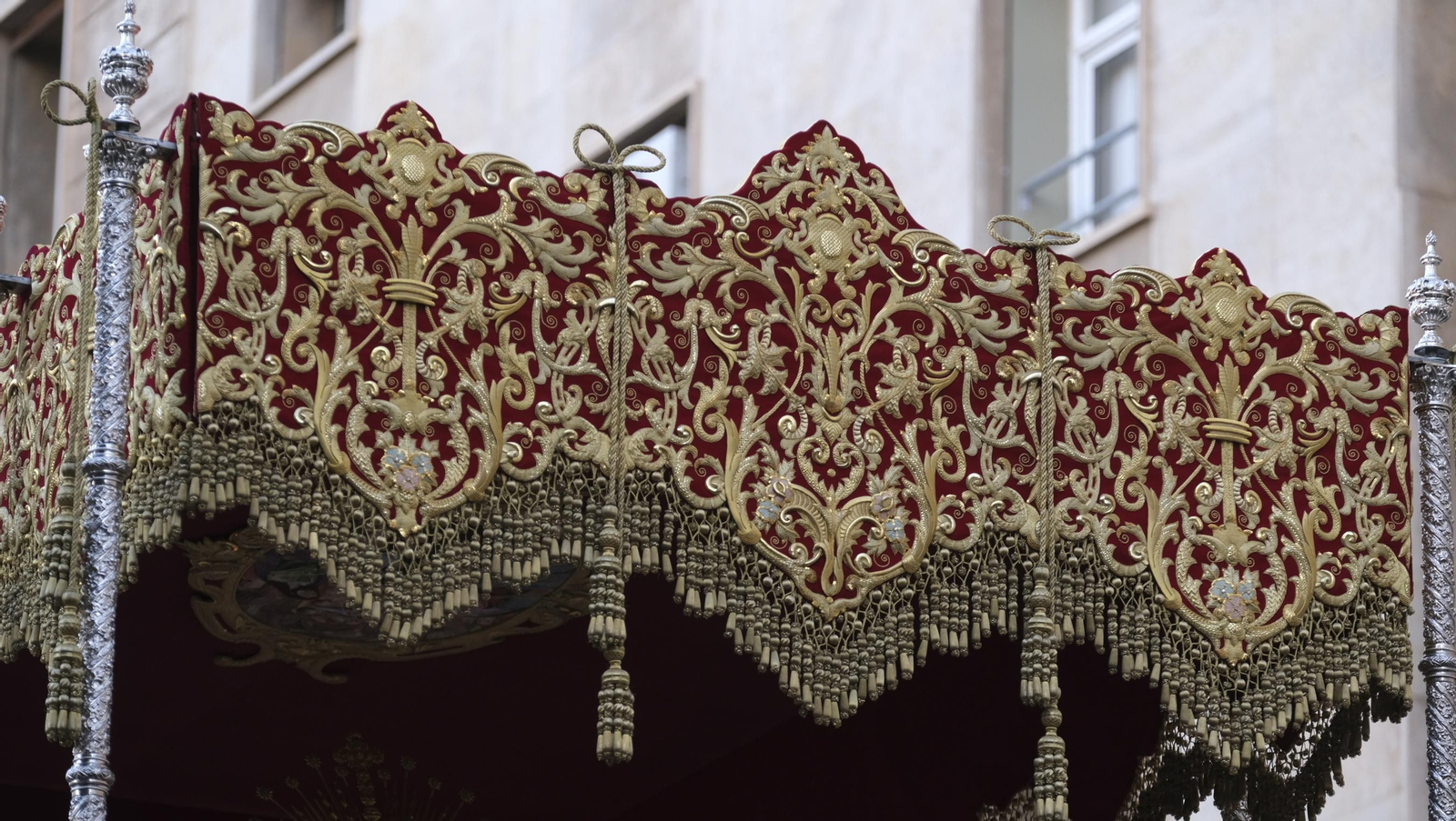 La procesión de Pasión en Almería, en imágenes