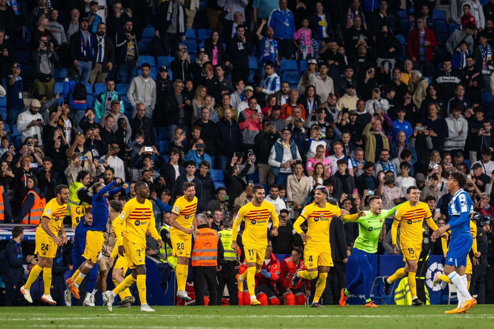Las fotos de la celebración fallida del Barcelona ante el Espanyol