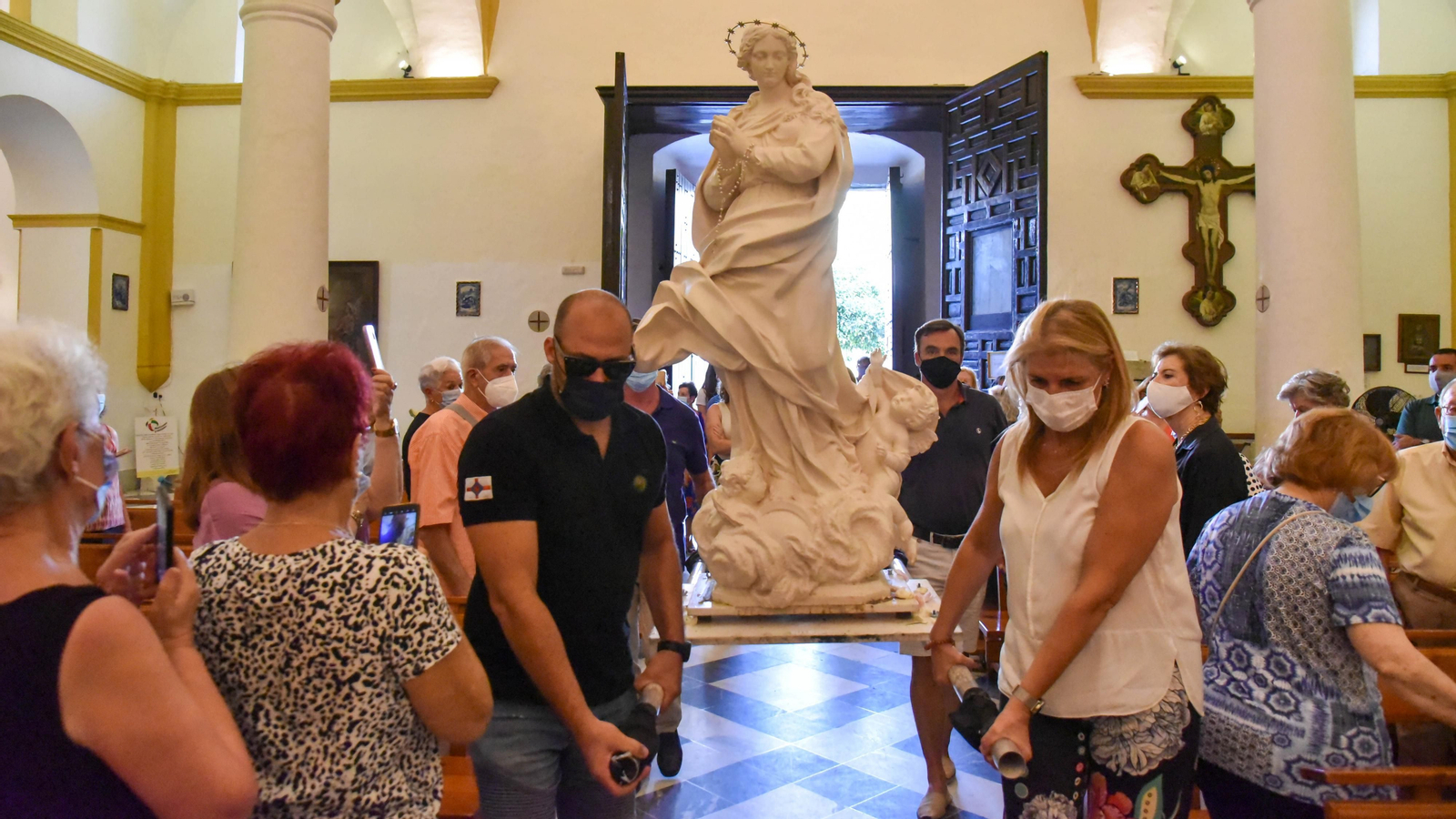 Las fotos de la perigrinacion religiosa  Madre Ven en la Iglesia de La Palma