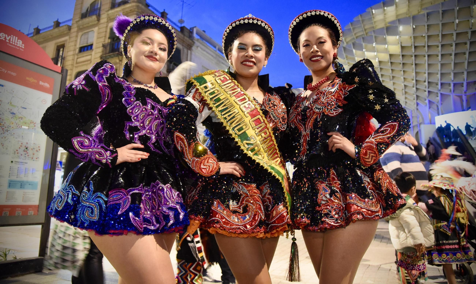 Fotogalería del carnaval boliviano e iberoamericano en Sevilla 2025