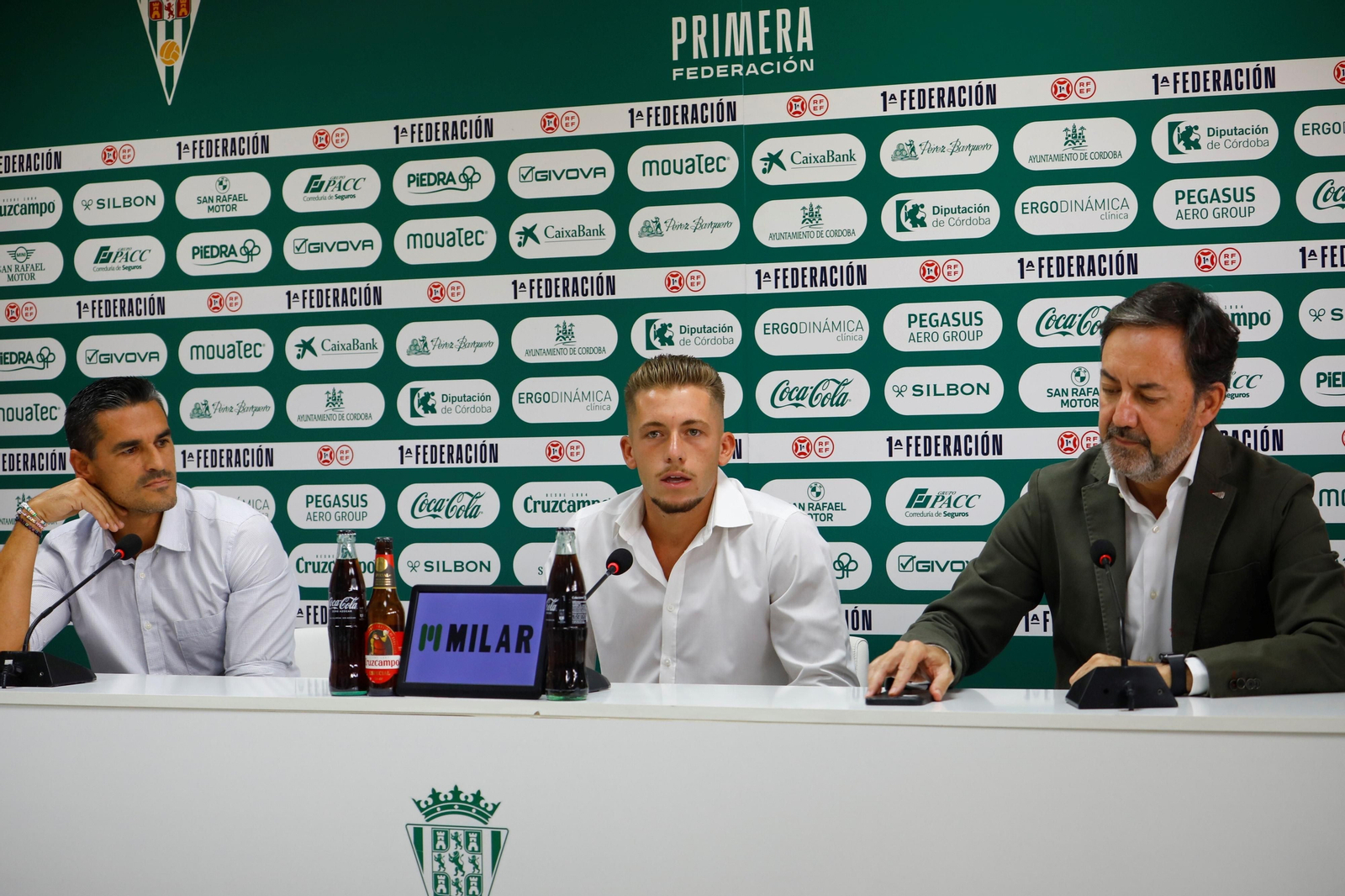 Las mejores fotos de la presentación de Isma Ruiz como jugador del Córdoba CF Las mejores fotos de la presentación de Isma Ruiz como jugador del Córdoba CF
