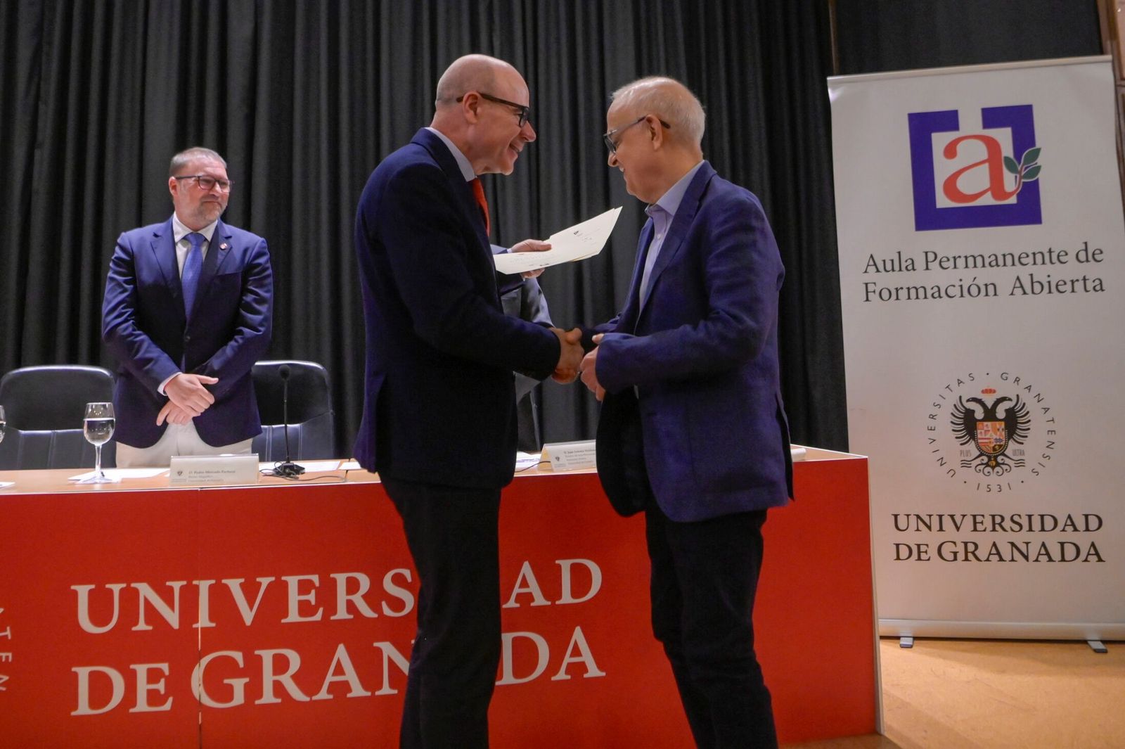 Fin de curso y graduación del Aula Permanente de Formación Abierta de la Universidad de Granada
