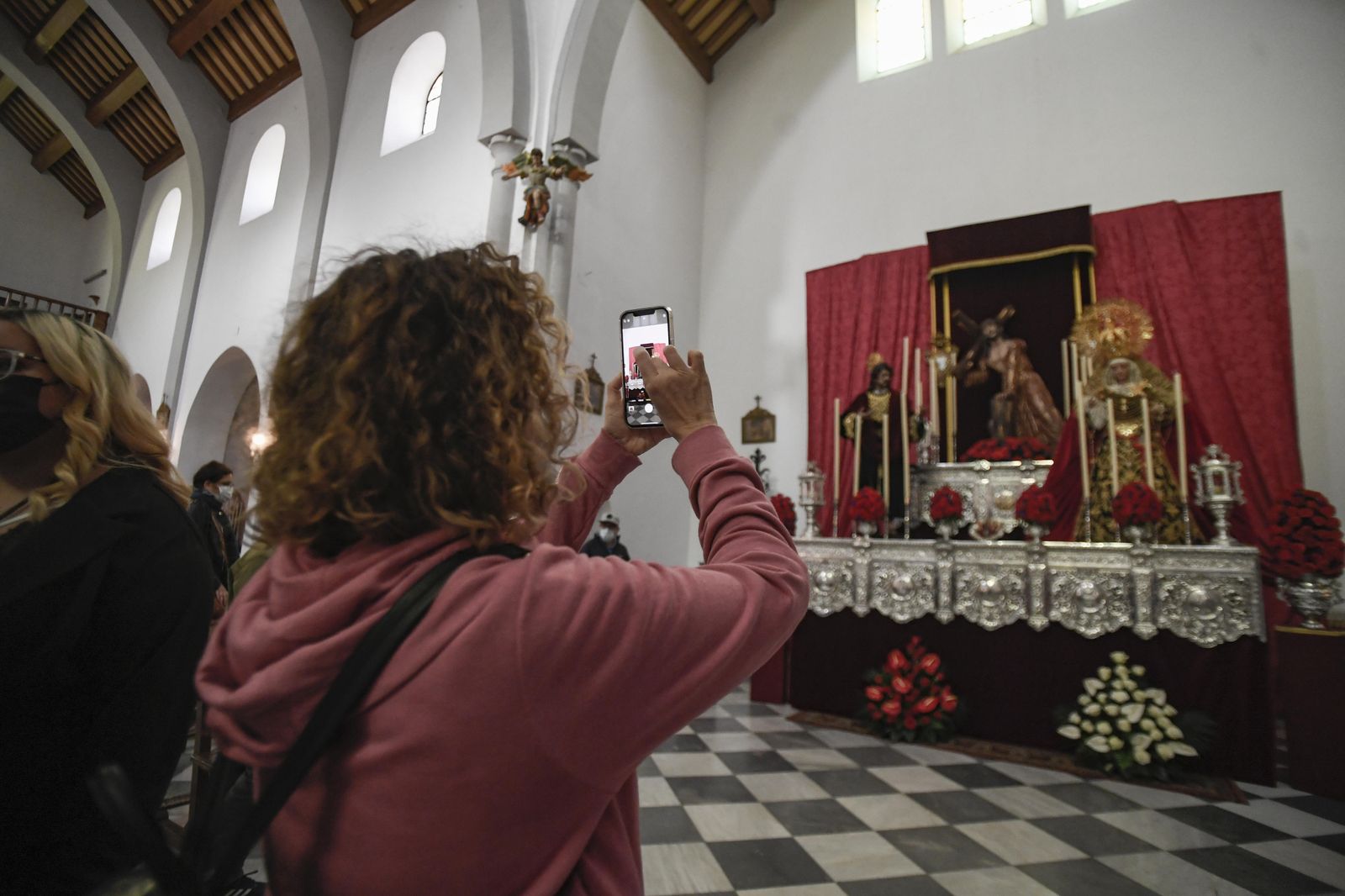 Fotos: el Zaidín visita a la hermandad el Trabajo en el Corpus Christi