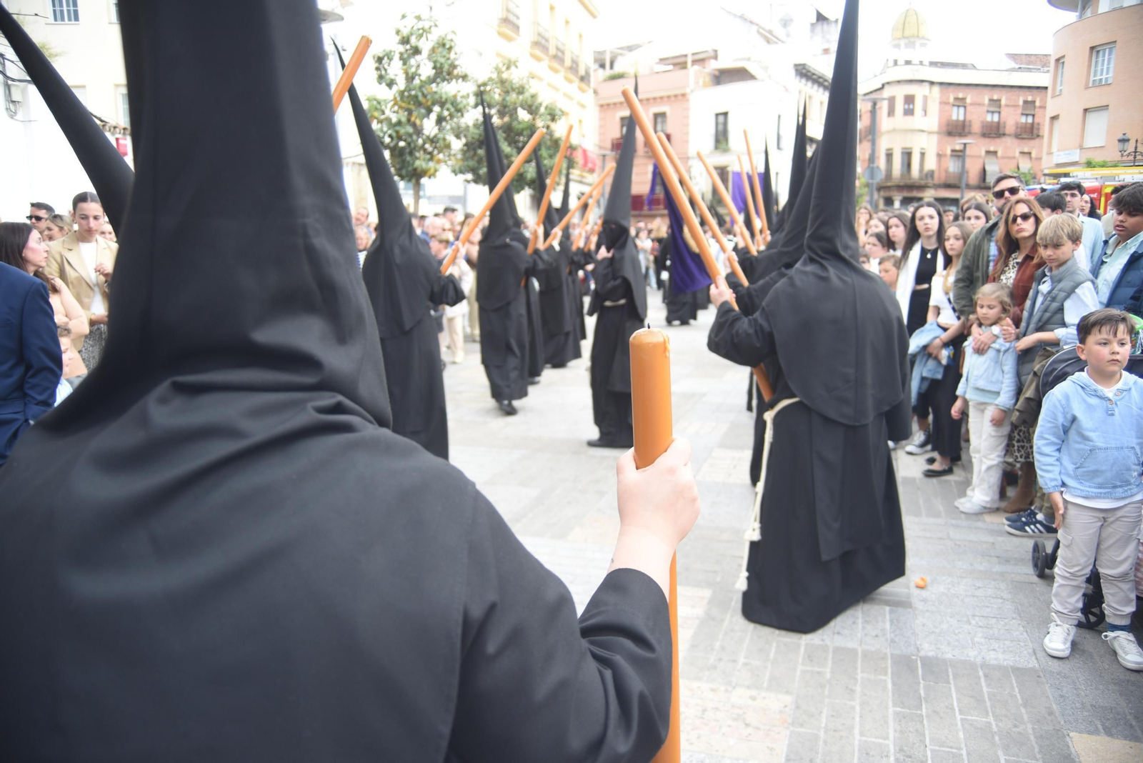 La procesión del Nazareno en este Jueves Santo de Córdoba, en imágenes