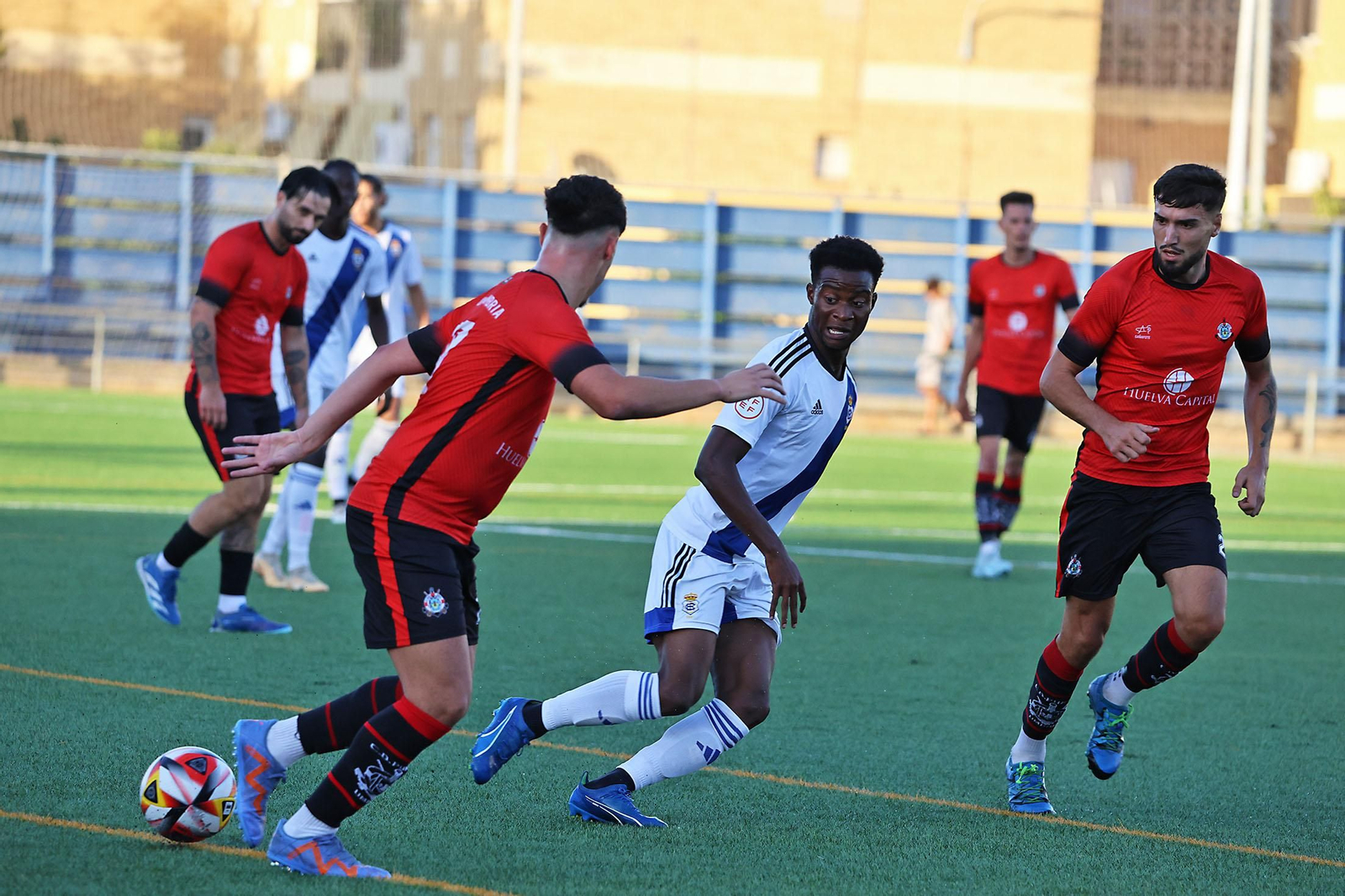 Imágenes del amistoso entre el CD Punta Umbría y el Recreativo de Huelva