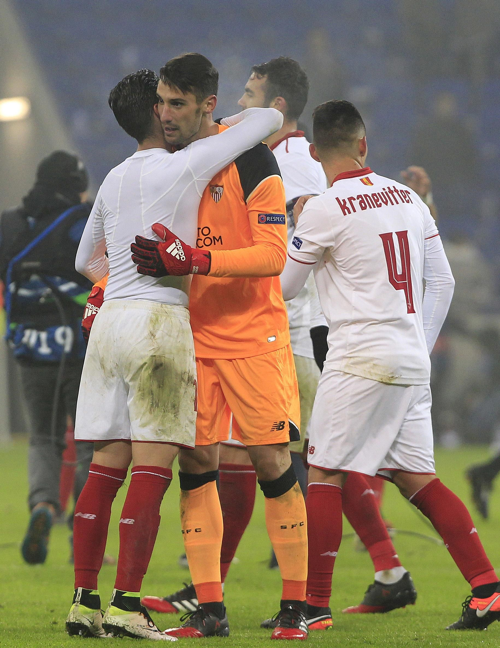 El Lyon-Sevilla, en imágenes.